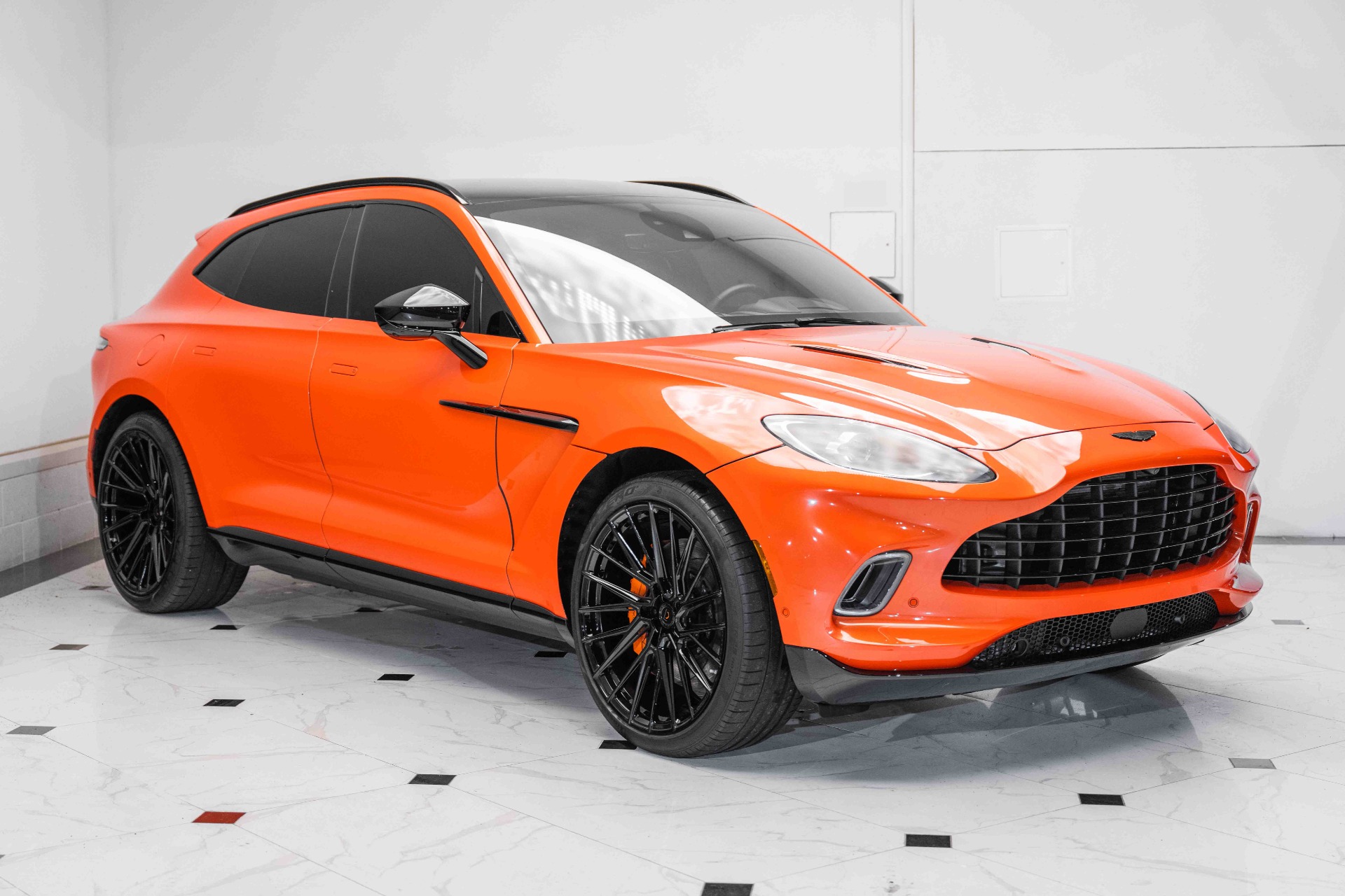 New 2021 Aston Martin DBX | Vienna, VA