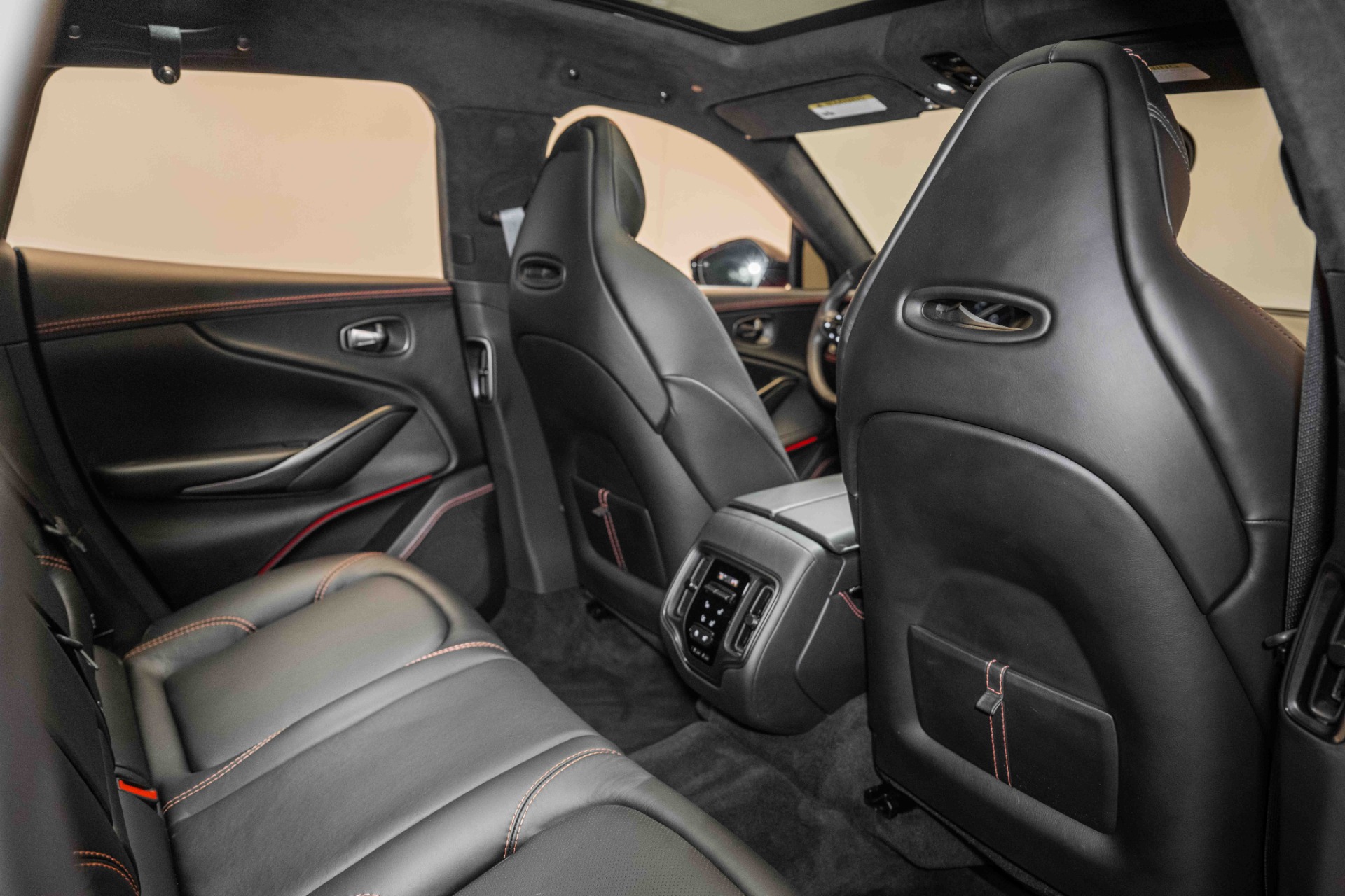 New 2021 Aston Martin DBX | St. Petersburg, FL