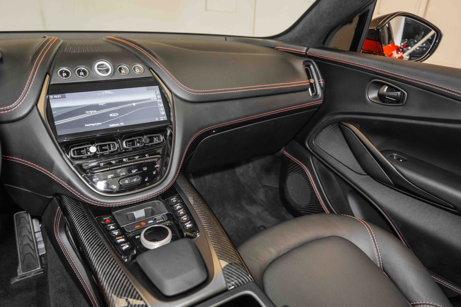 New 2021 Aston Martin DBX | St. Petersburg, FL
