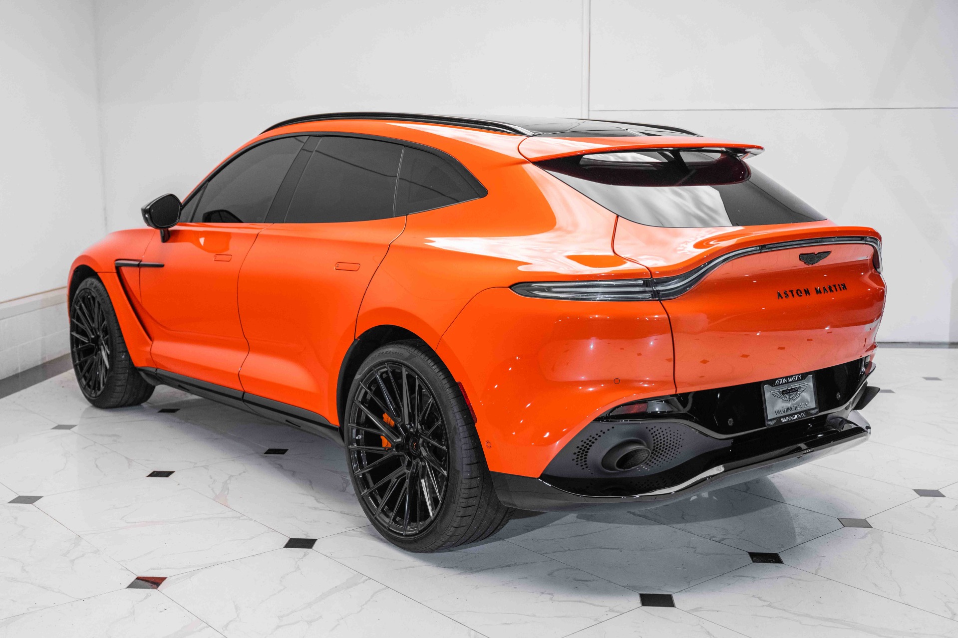 New 2021 Aston Martin DBX | St. Petersburg, FL