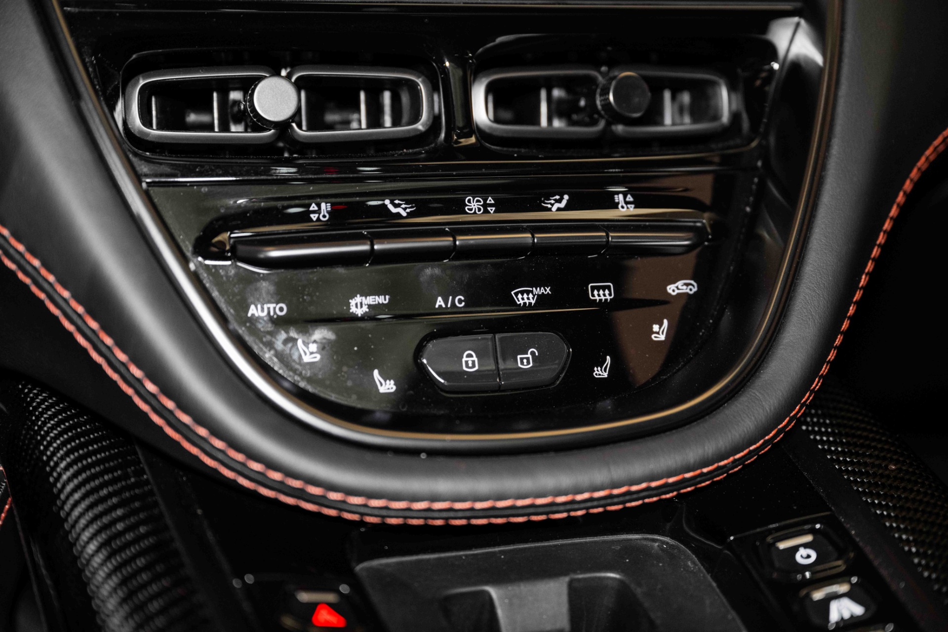 New 2021 Aston Martin DBX | St. Petersburg, FL