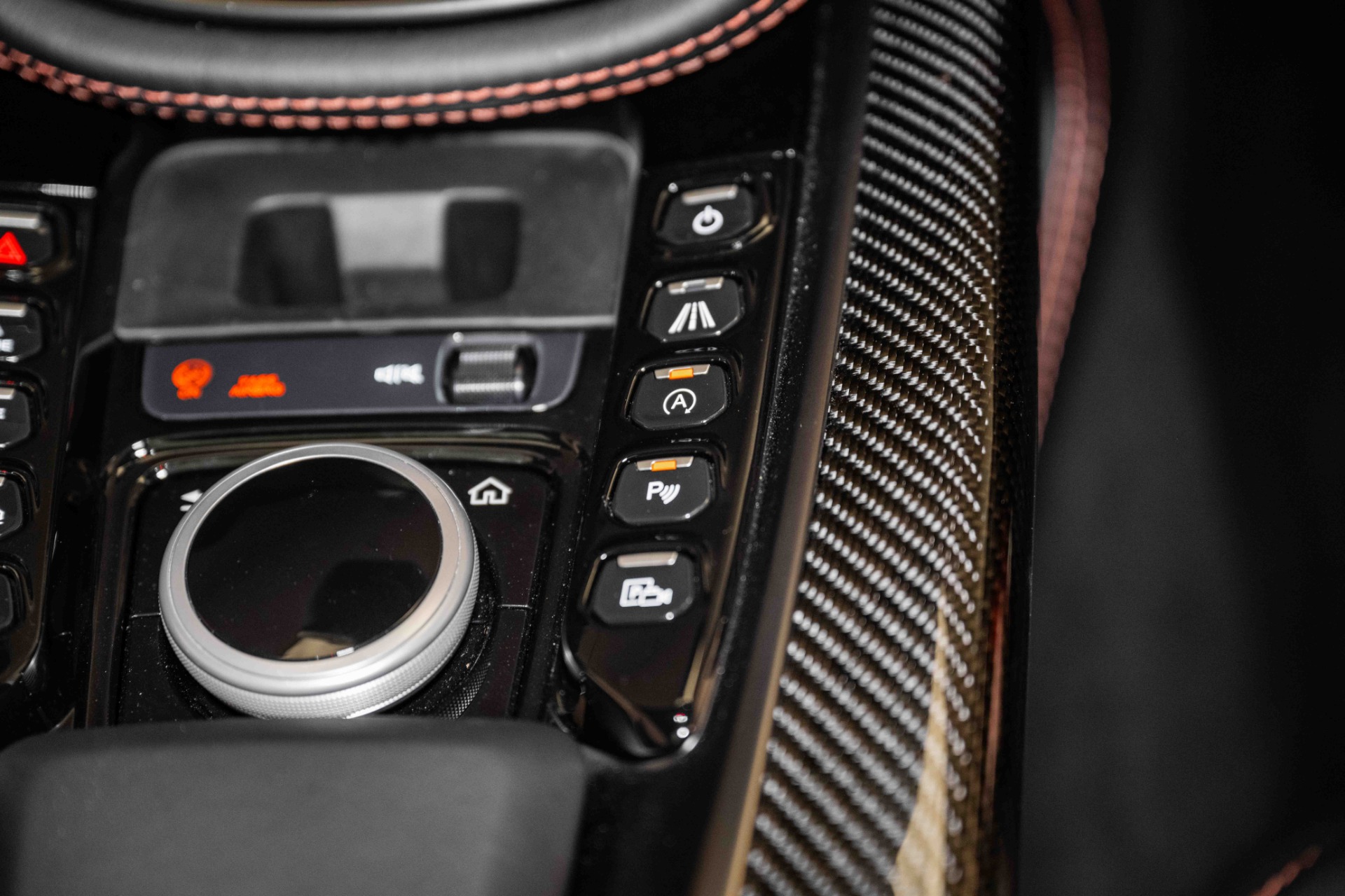 New 2021 Aston Martin DBX | St. Petersburg, FL