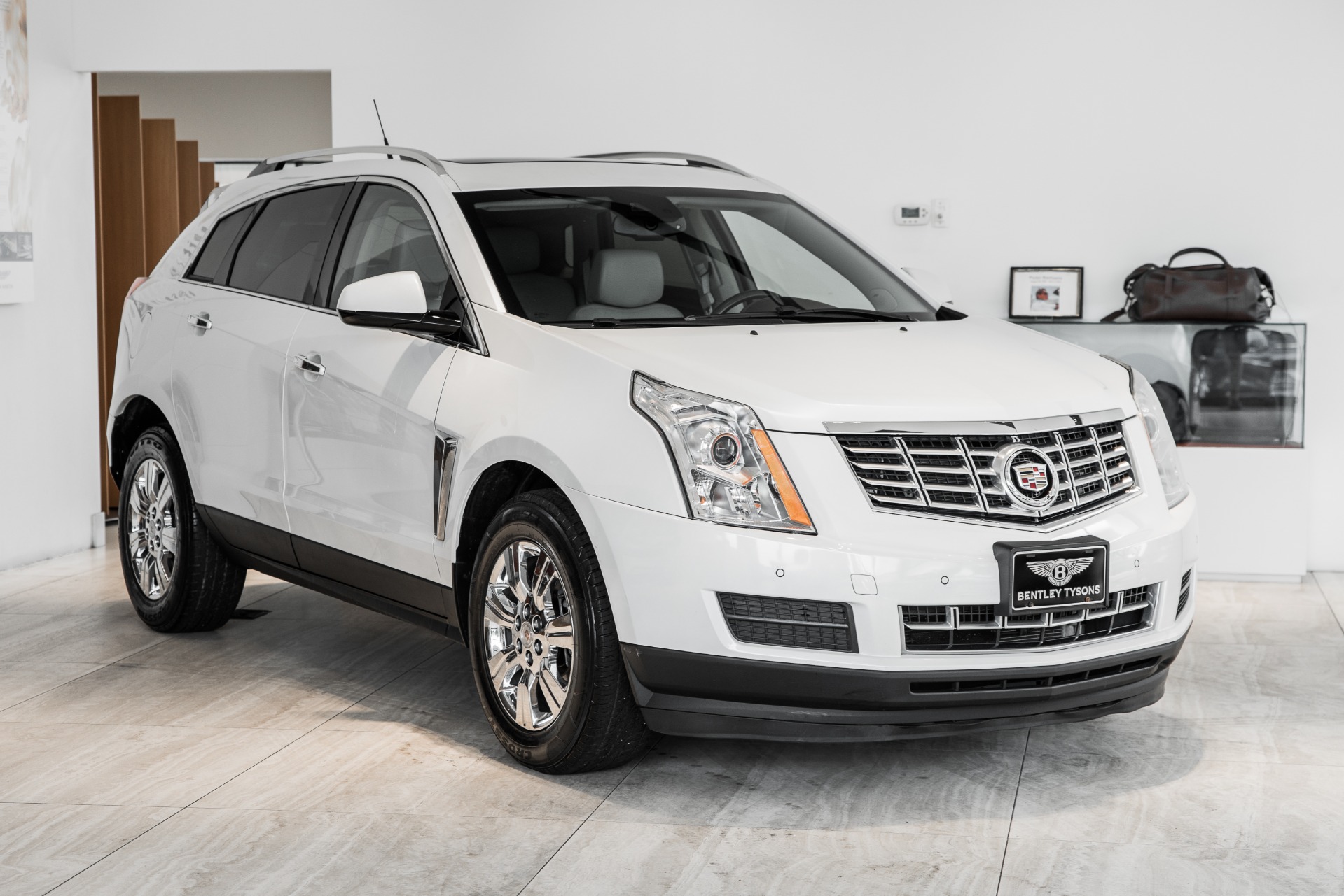 Used 2014 Cadillac SRX Luxury Collection | St. Petersburg, FL