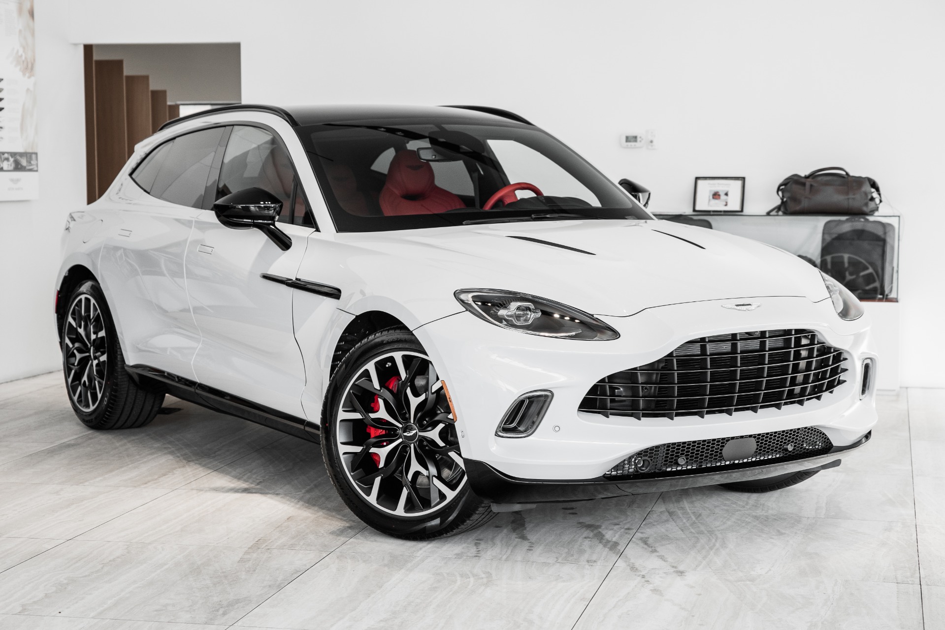 New 2021 Aston Martin DBX | Vienna, VA