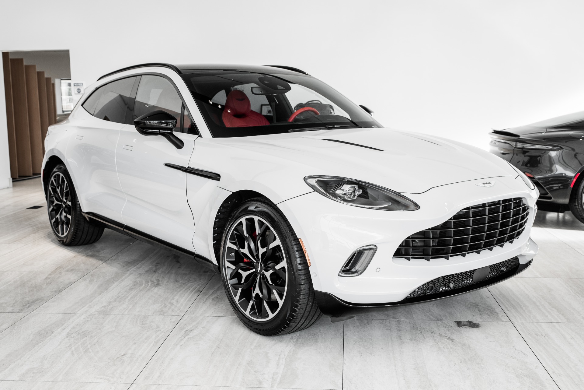 New 2021 Aston Martin DBX | St. Petersburg, FL