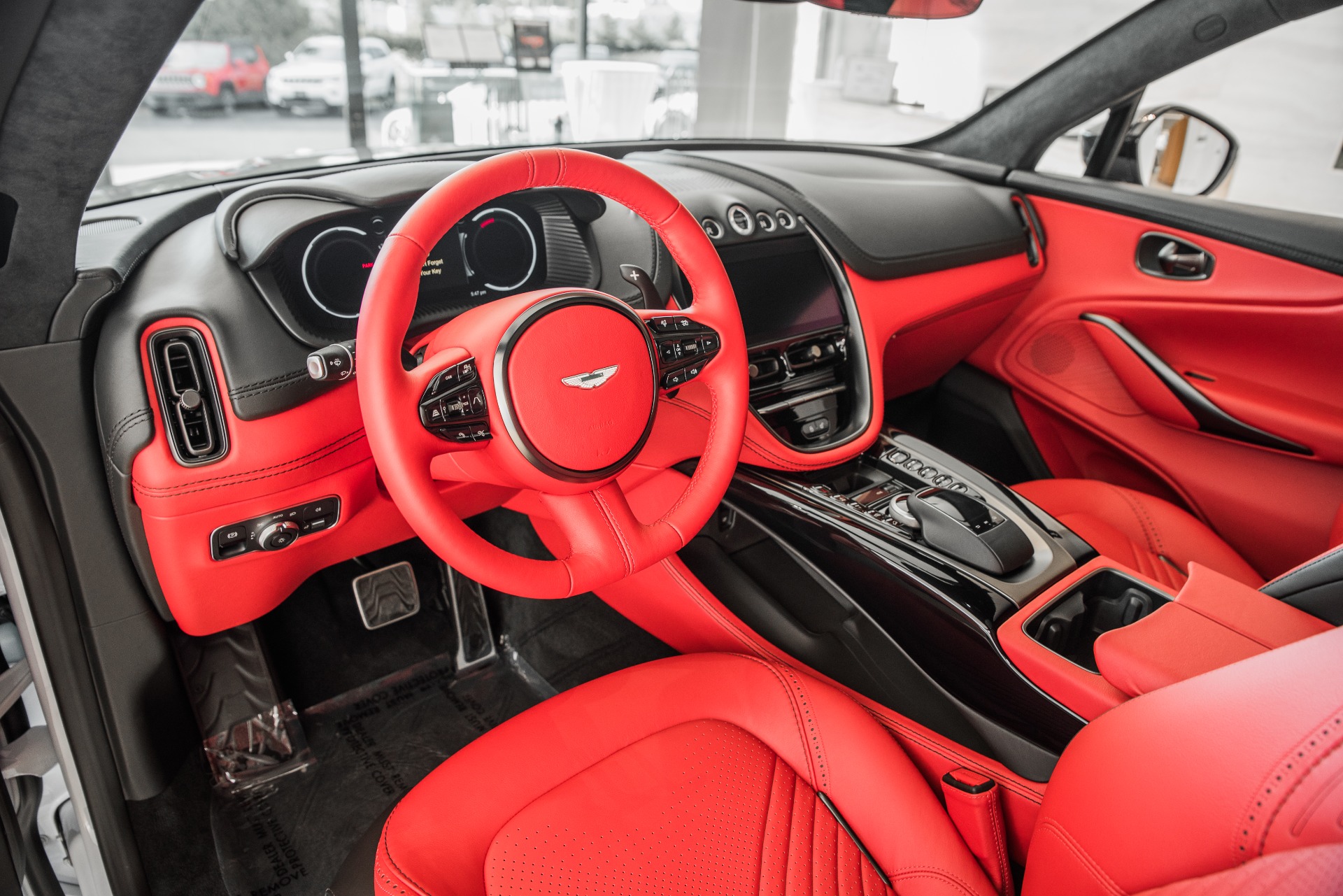 New 2021 Aston Martin DBX | St. Petersburg, FL