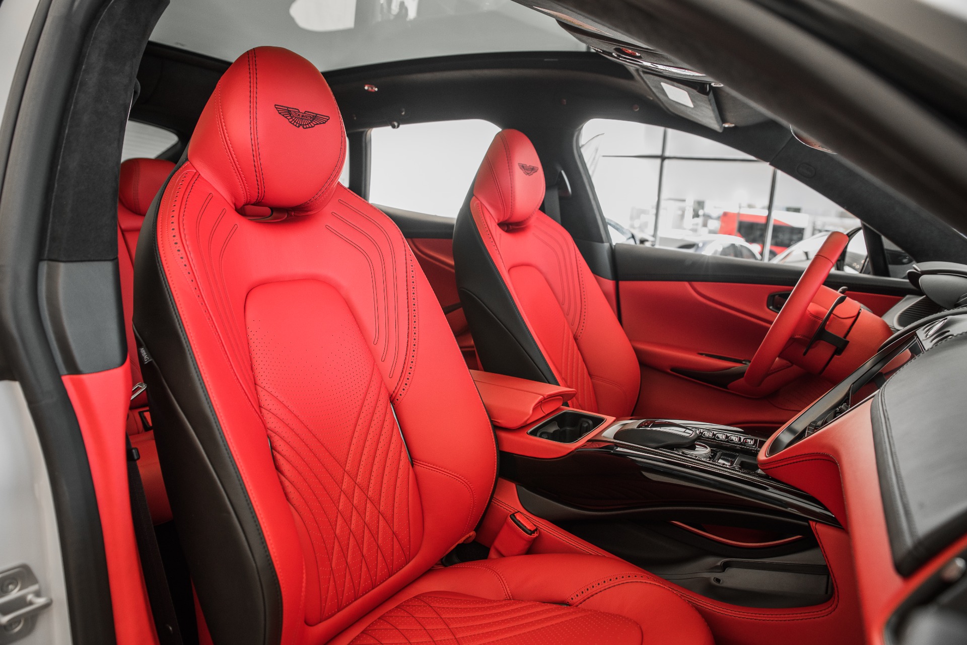 New 2021 Aston Martin DBX | St. Petersburg, FL