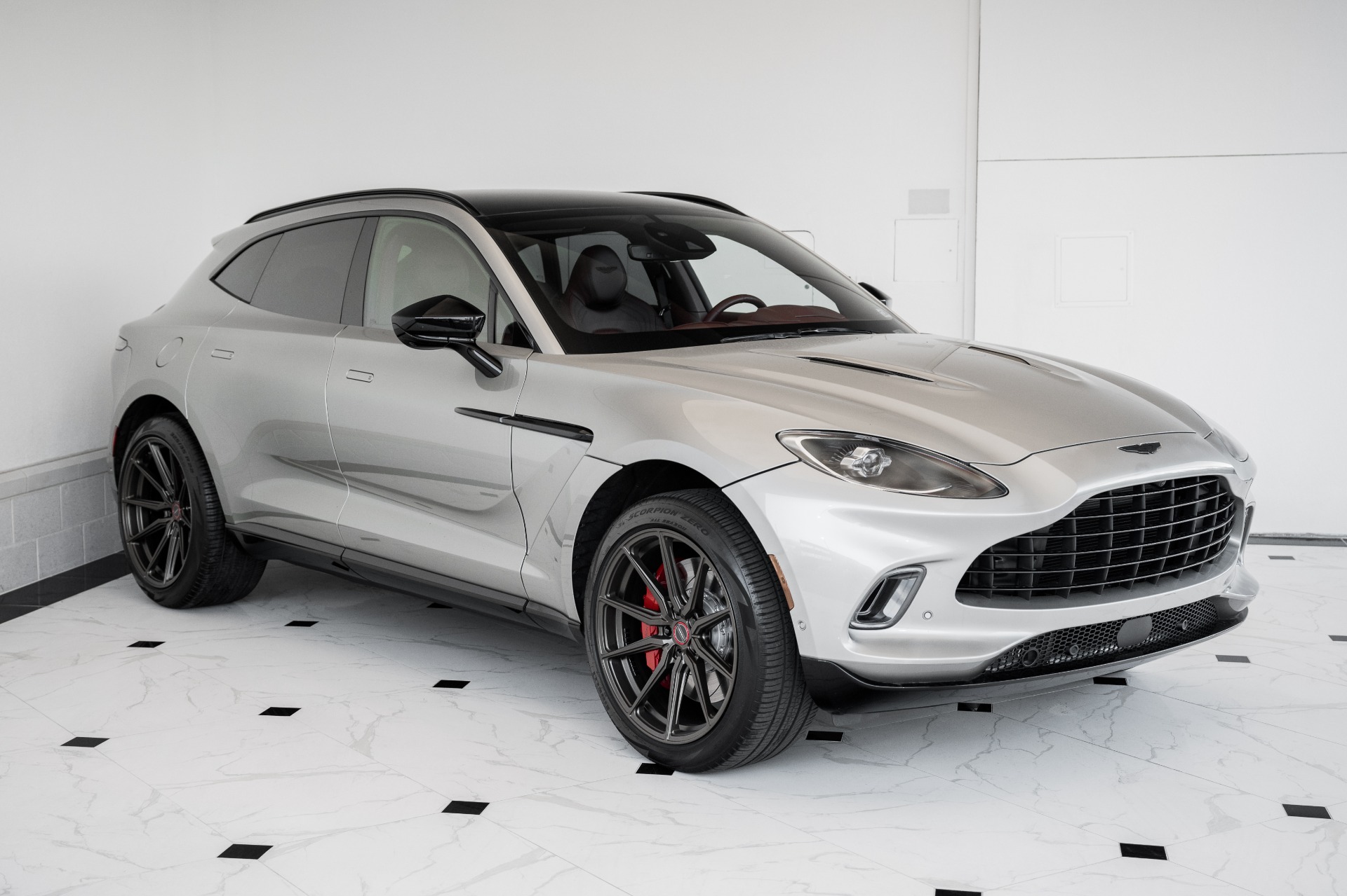 New 2021 Aston Martin DBX | Vienna, VA