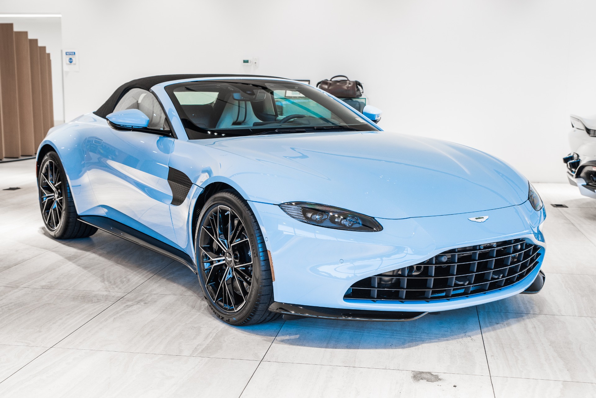 New 2021 Aston Martin Vantage | St. Petersburg, FL