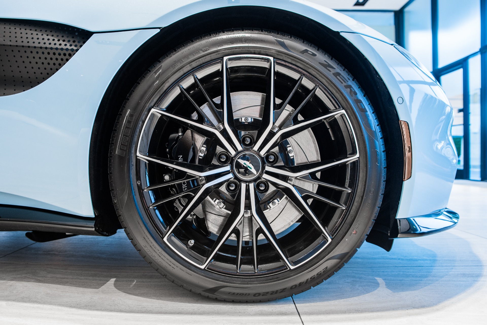 New 2021 Aston Martin Vantage | St. Petersburg, FL