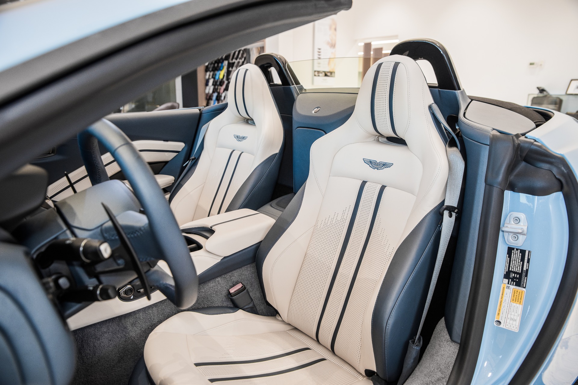 New 2021 Aston Martin Vantage | St. Petersburg, FL