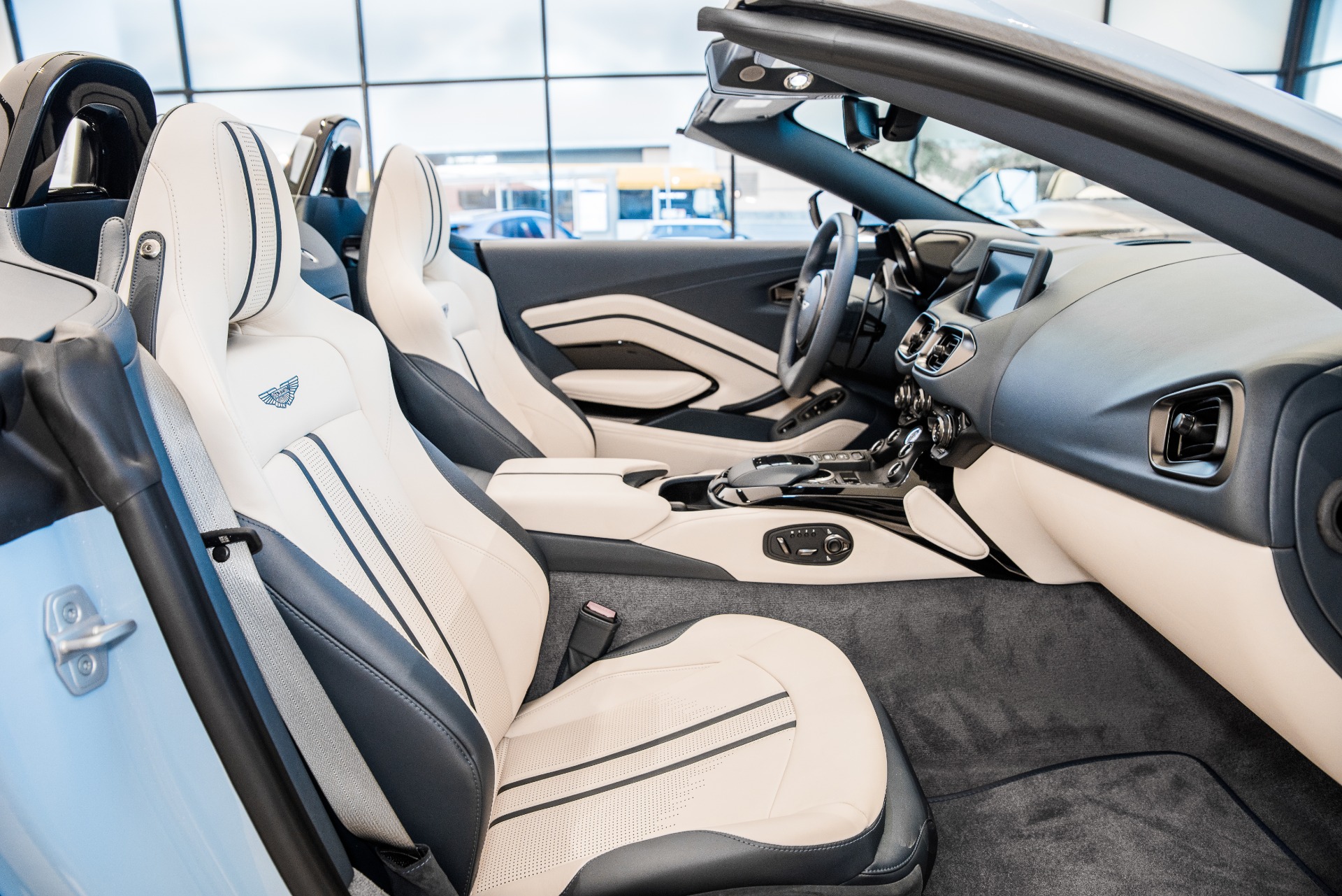 New 2021 Aston Martin Vantage | St. Petersburg, FL