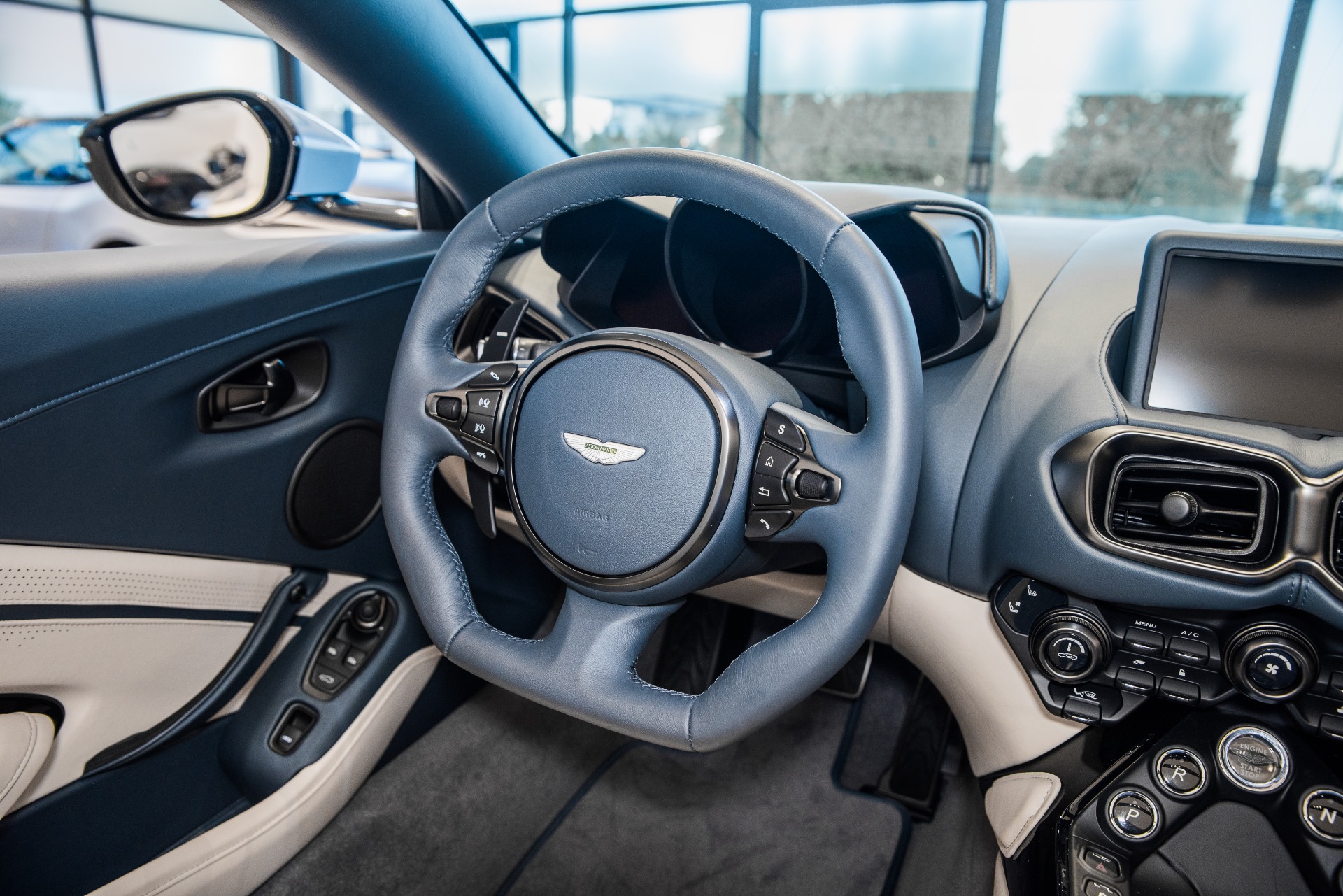 New 2021 Aston Martin Vantage | St. Petersburg, FL