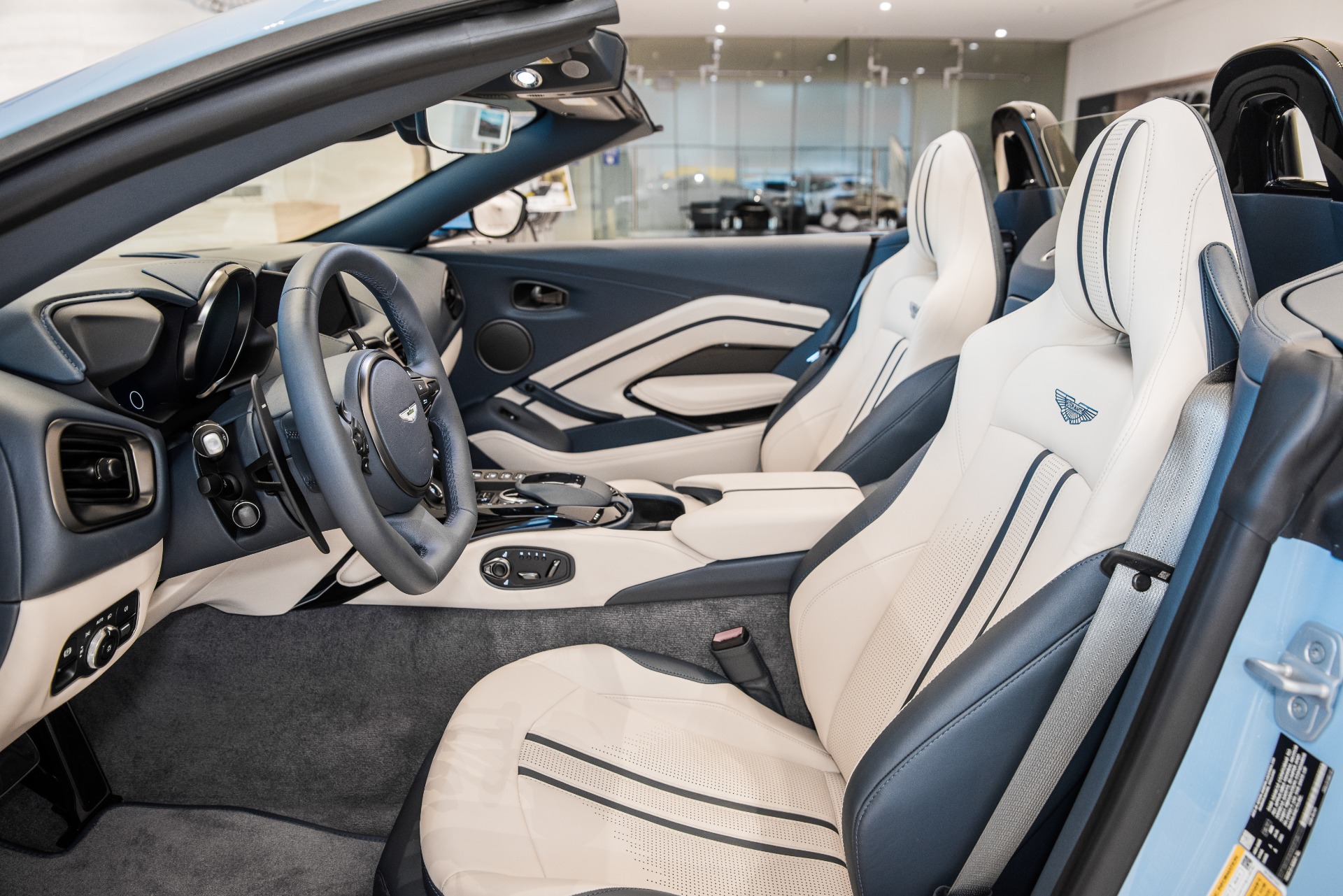 New 2021 Aston Martin Vantage | St. Petersburg, FL