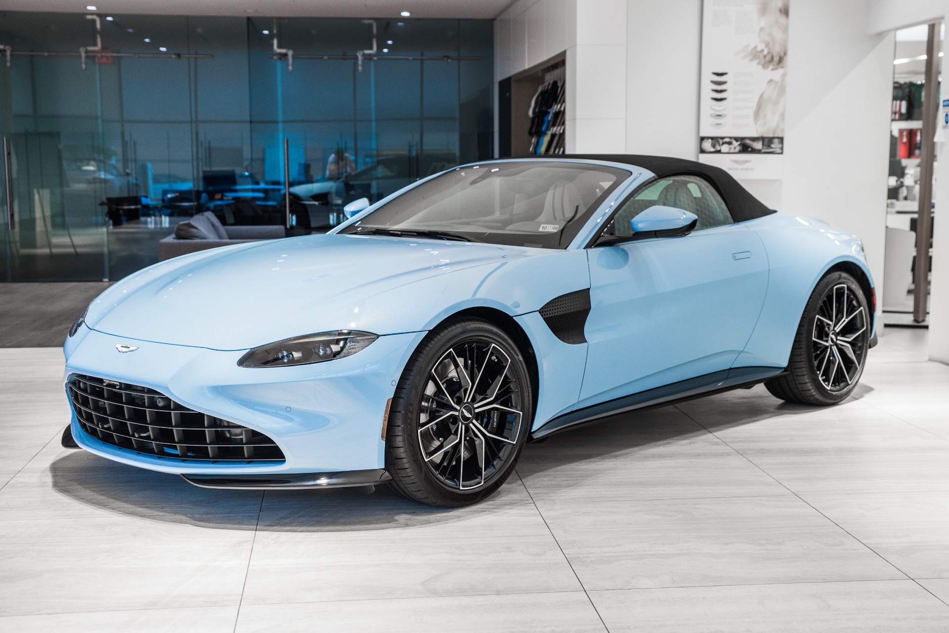 New 2021 Aston Martin Vantage | St. Petersburg, FL