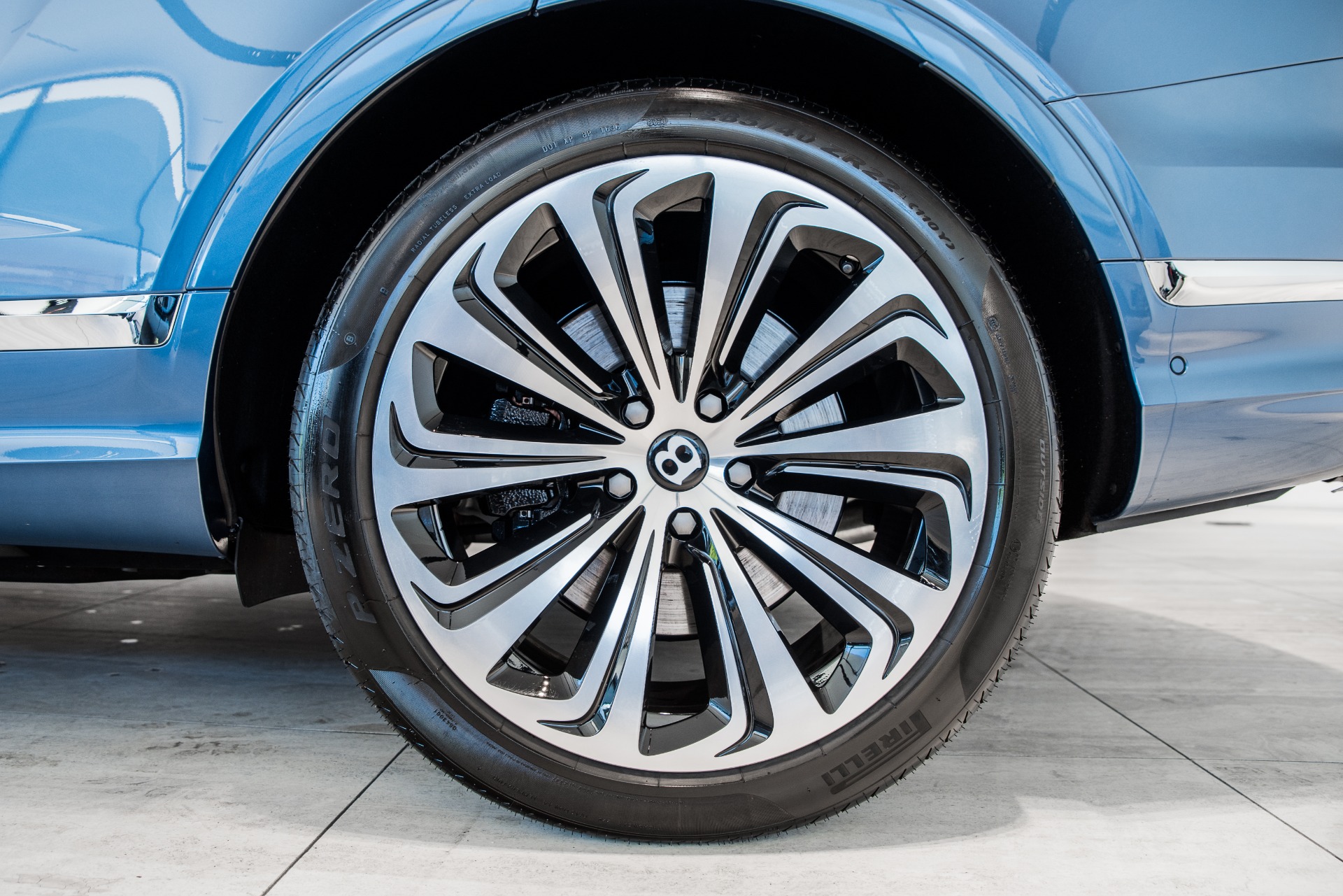 Used 2021 Bentley Bentayga Hybrid | St. Petersburg, FL