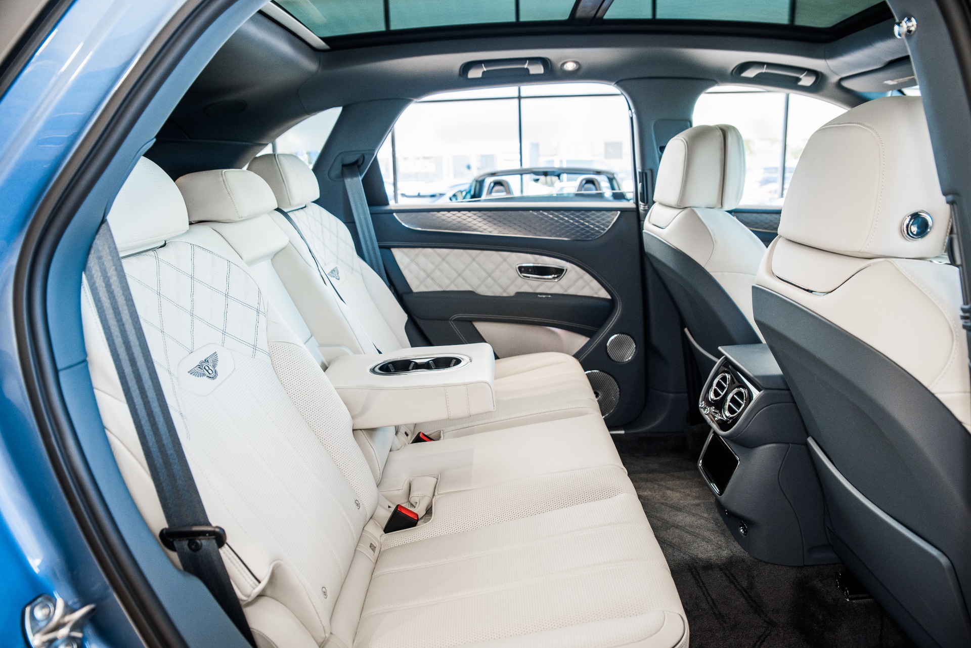 Used 2021 Bentley Bentayga Hybrid | St. Petersburg, FL