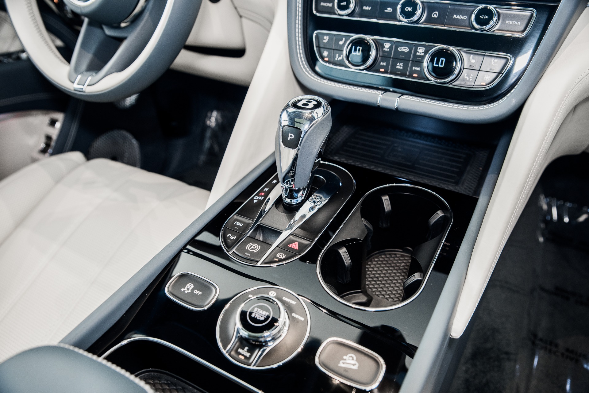 Used 2021 Bentley Bentayga Hybrid | St. Petersburg, FL