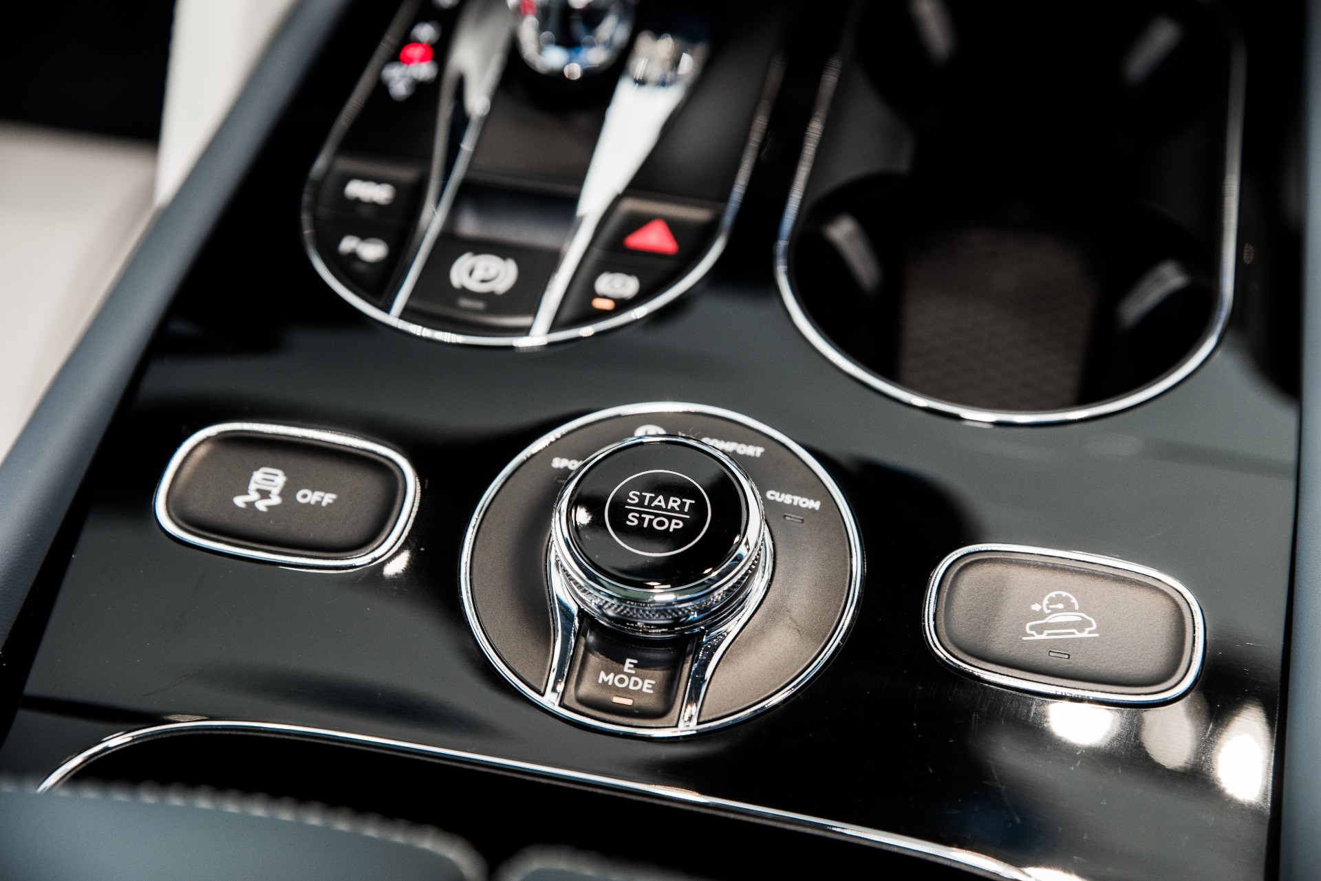 Used 2021 Bentley Bentayga Hybrid | St. Petersburg, FL