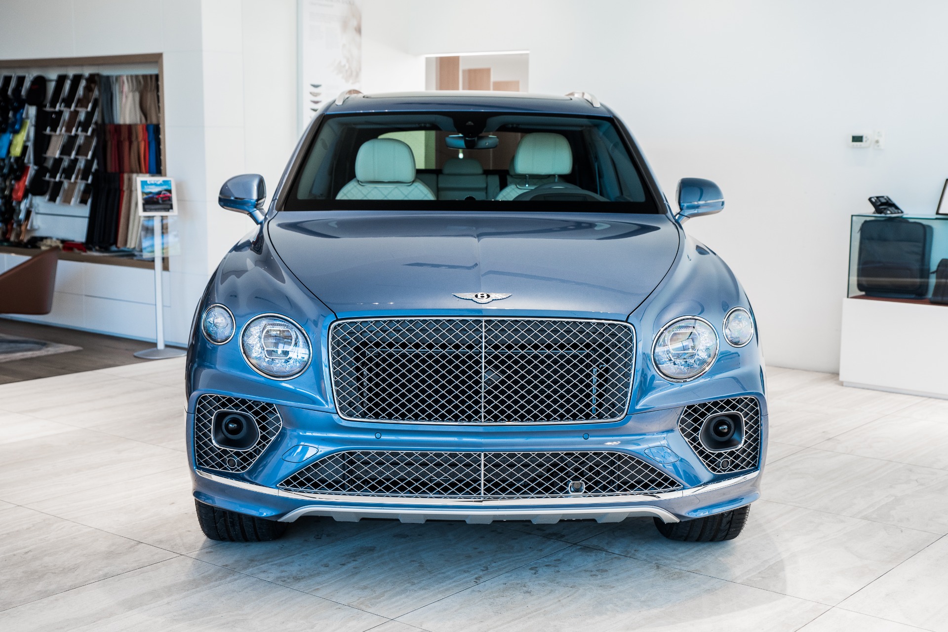 Used 2021 Bentley Bentayga Hybrid | St. Petersburg, FL