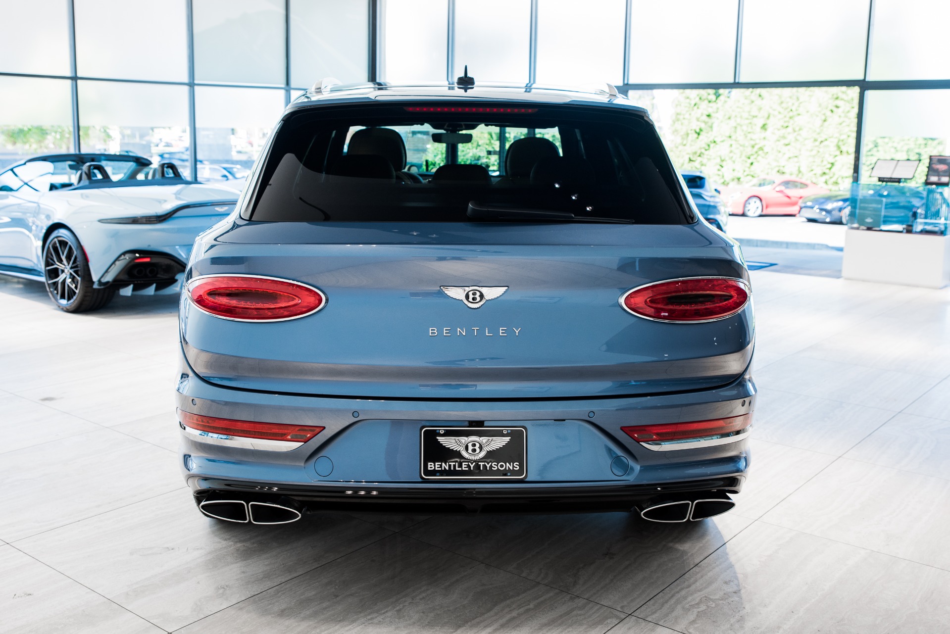 Used 2021 Bentley Bentayga Hybrid | St. Petersburg, FL
