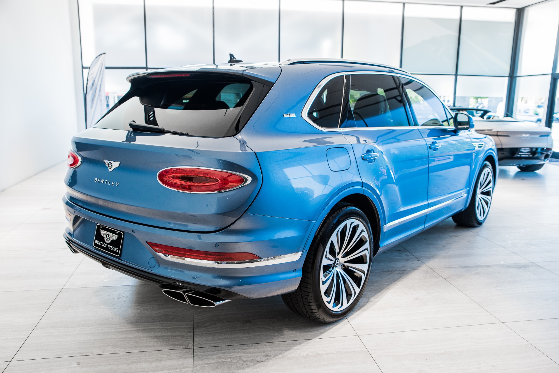Used 2021 Bentley Bentayga Hybrid | St. Petersburg, FL