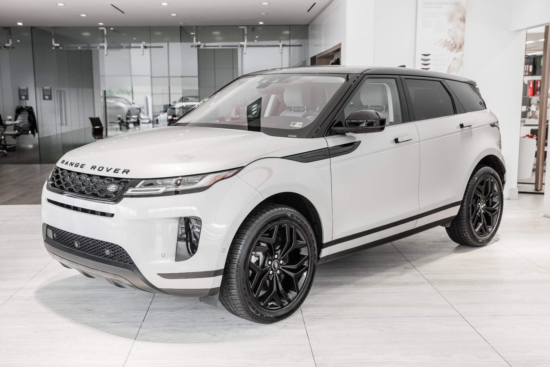 Used 2020 Land Rover Range Rover Evoque SE | St. Petersburg, FL