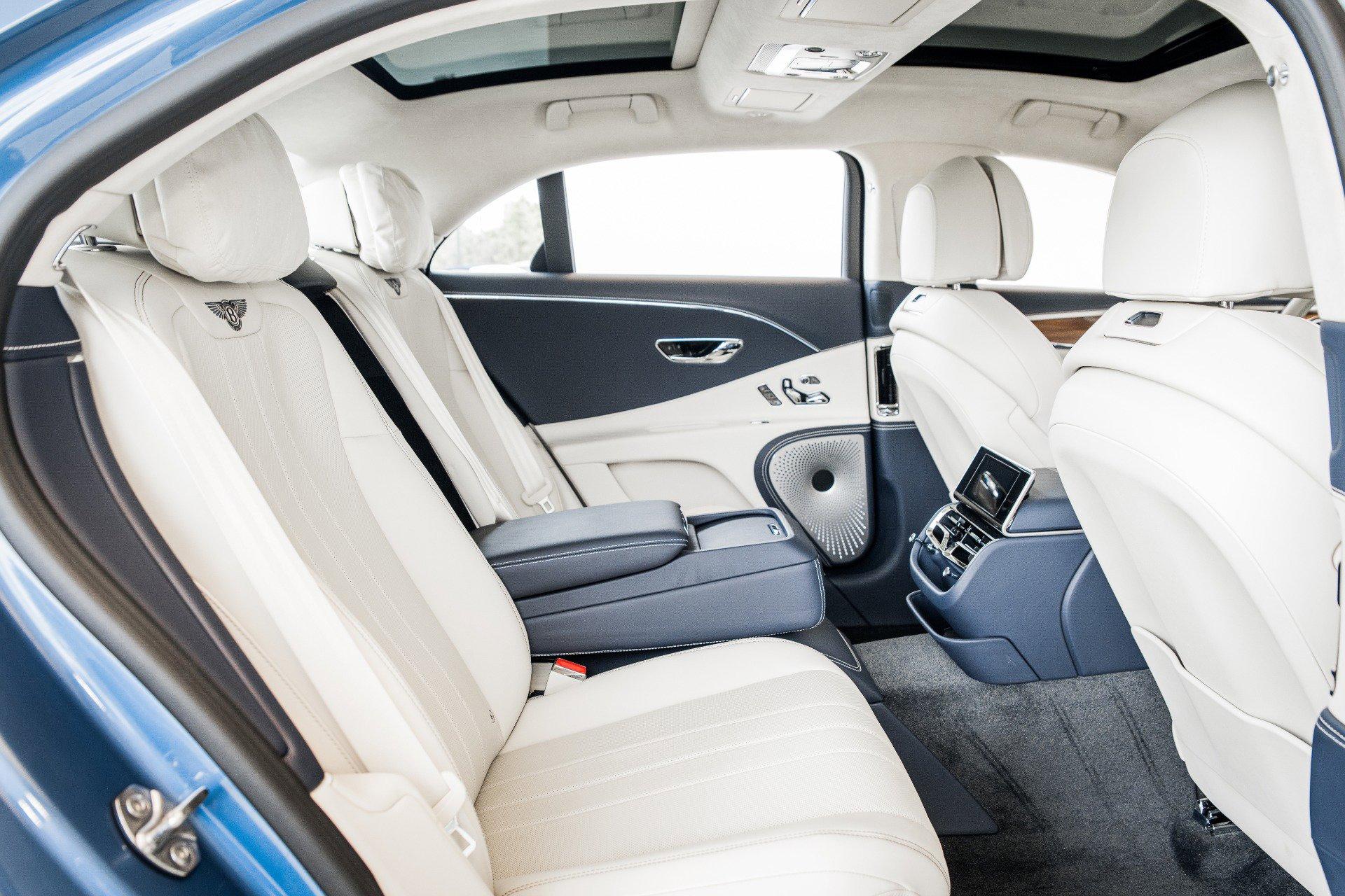 New 2021 Bentley Flying Spur V8 | St. Petersburg, FL