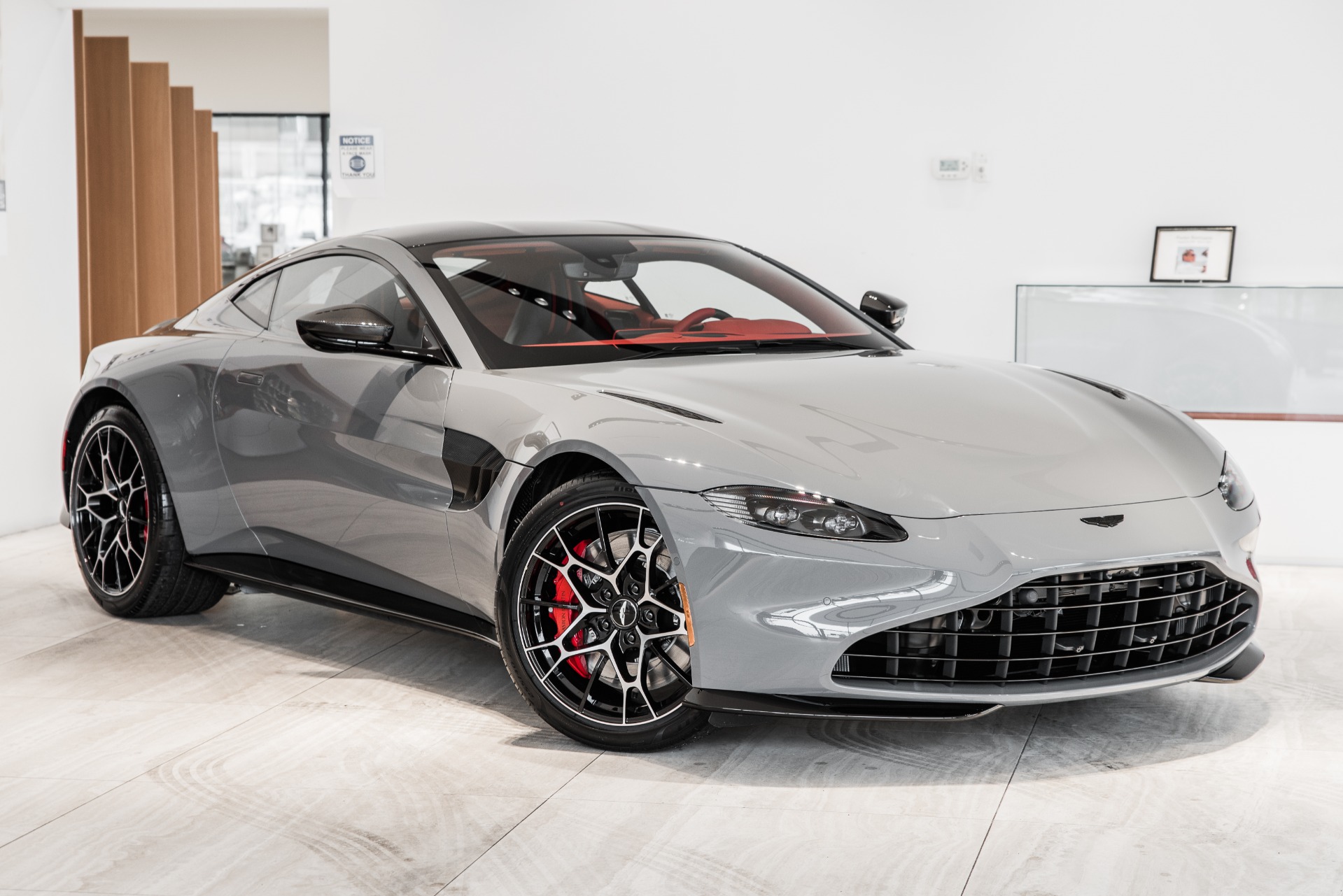 New 2022 Aston Martin Vantage Coupe | Vienna, VA
