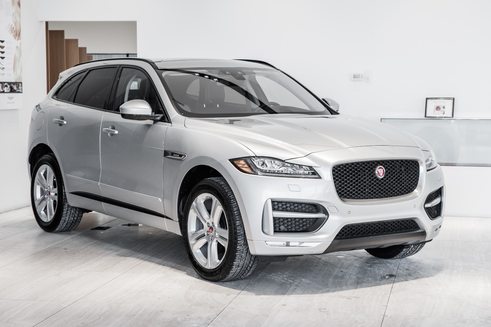 Used 2017 Jaguar F-PACE 35t R-Sport | St. Petersburg, FL