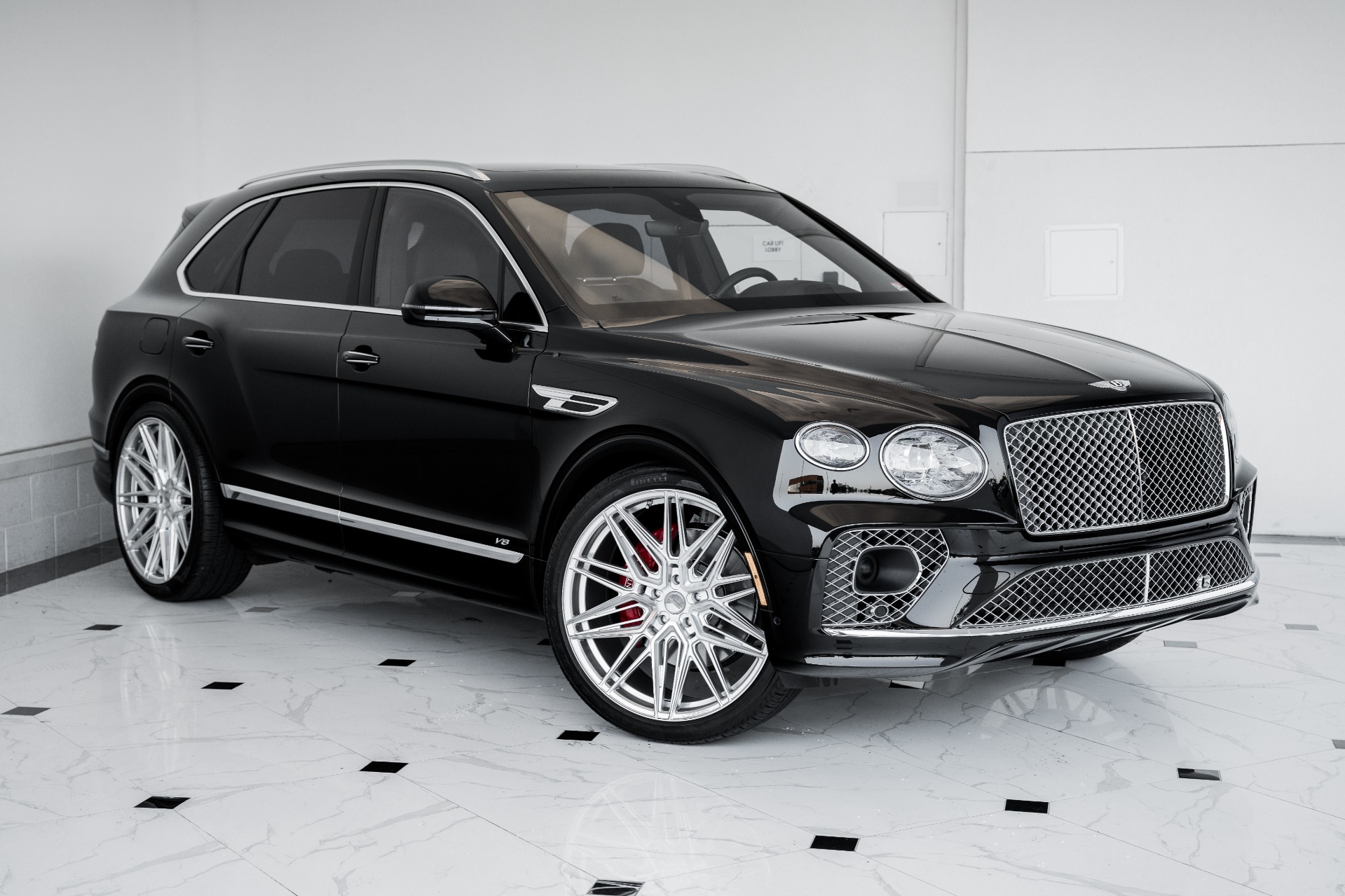 Used 2022 Bentley BENTAYGA V8 | Vienna, VA