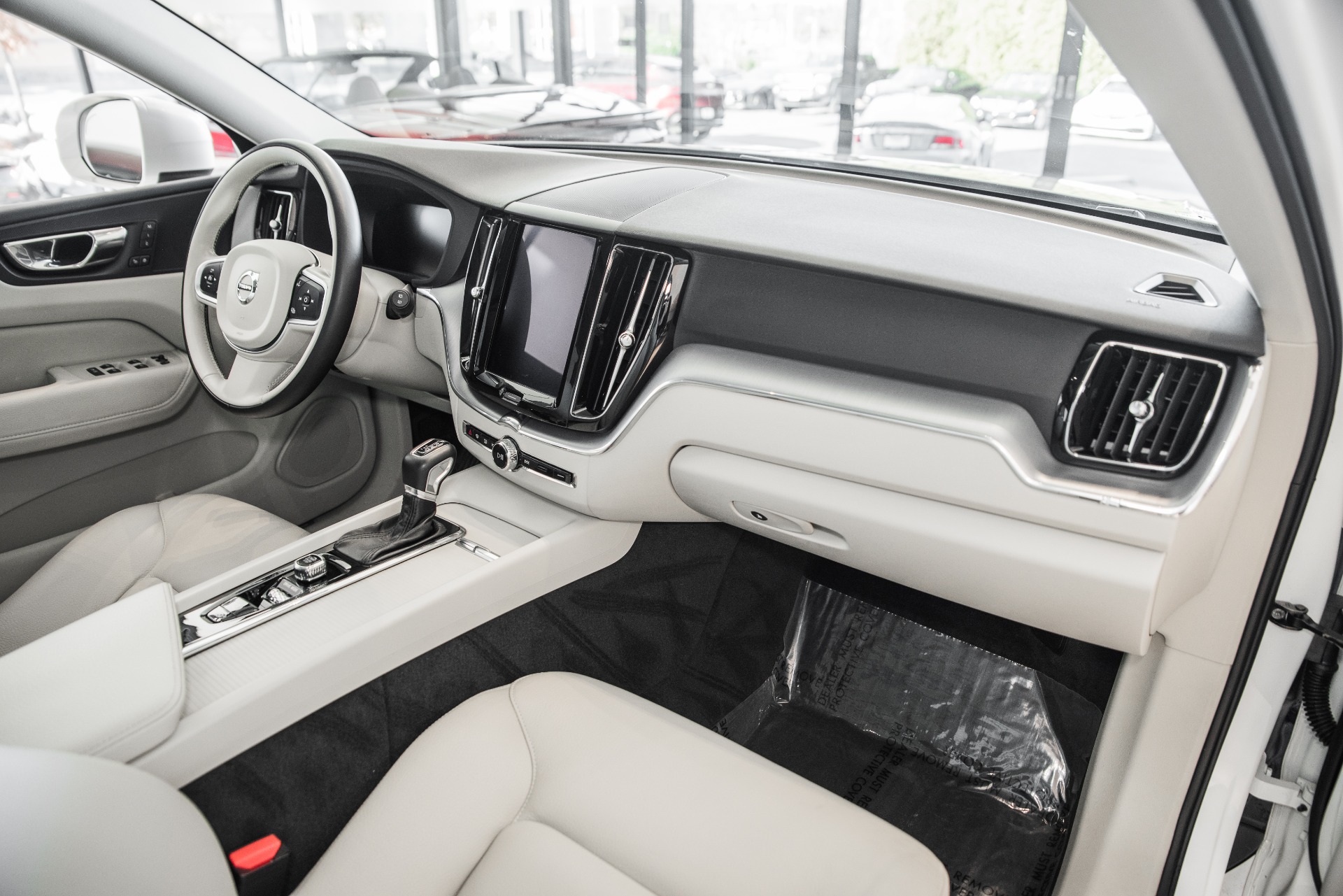 Used 2018 Volvo XC60 T6 Momentum | St. Petersburg, FL