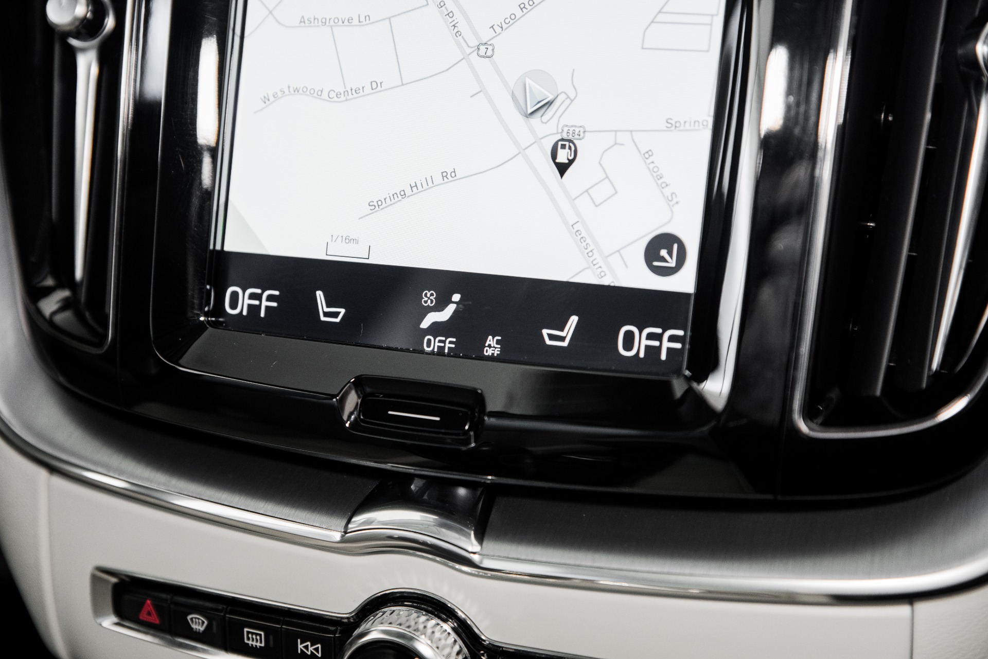Used 2018 Volvo XC60 T6 Momentum | St. Petersburg, FL