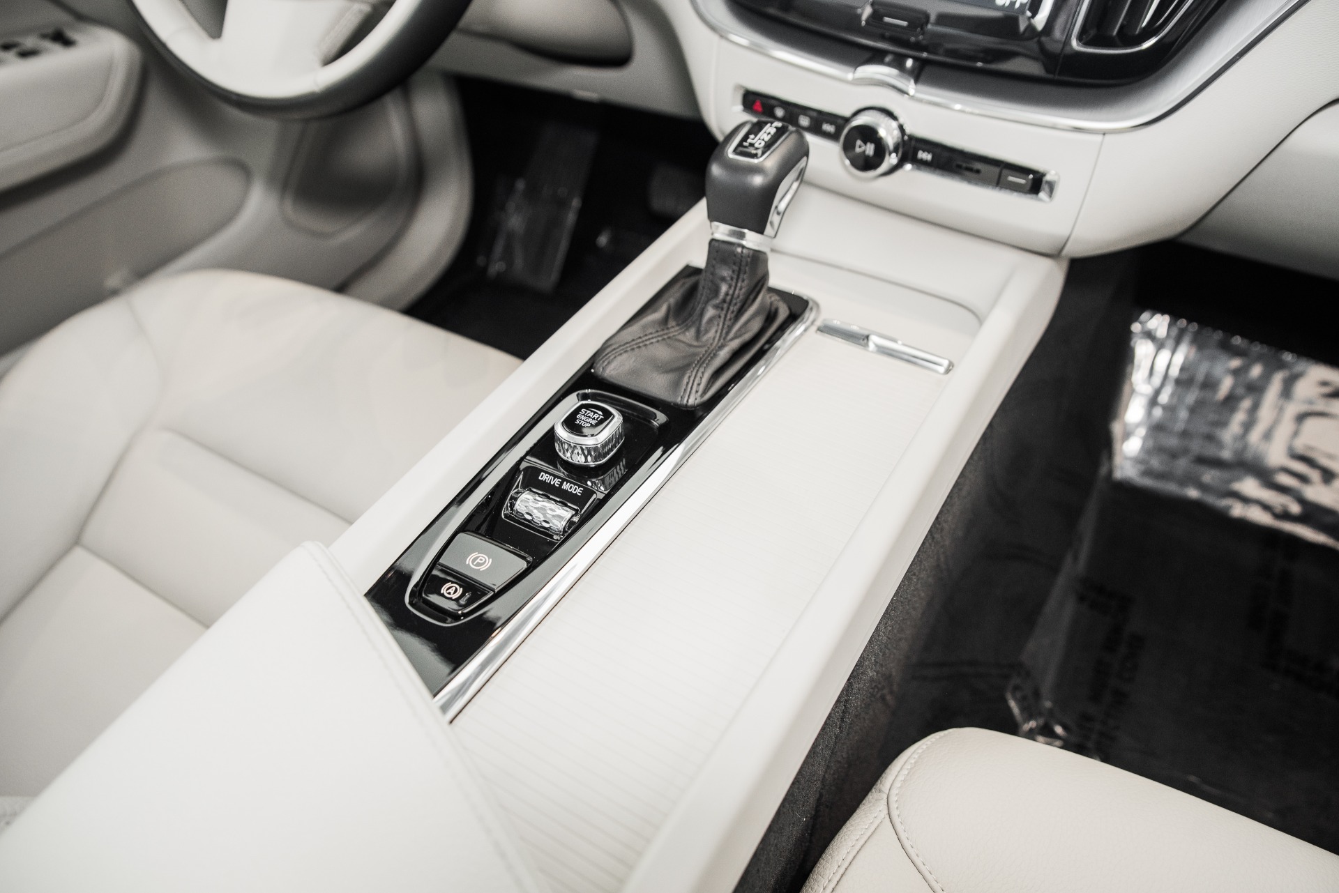 Used 2018 Volvo XC60 T6 Momentum | St. Petersburg, FL