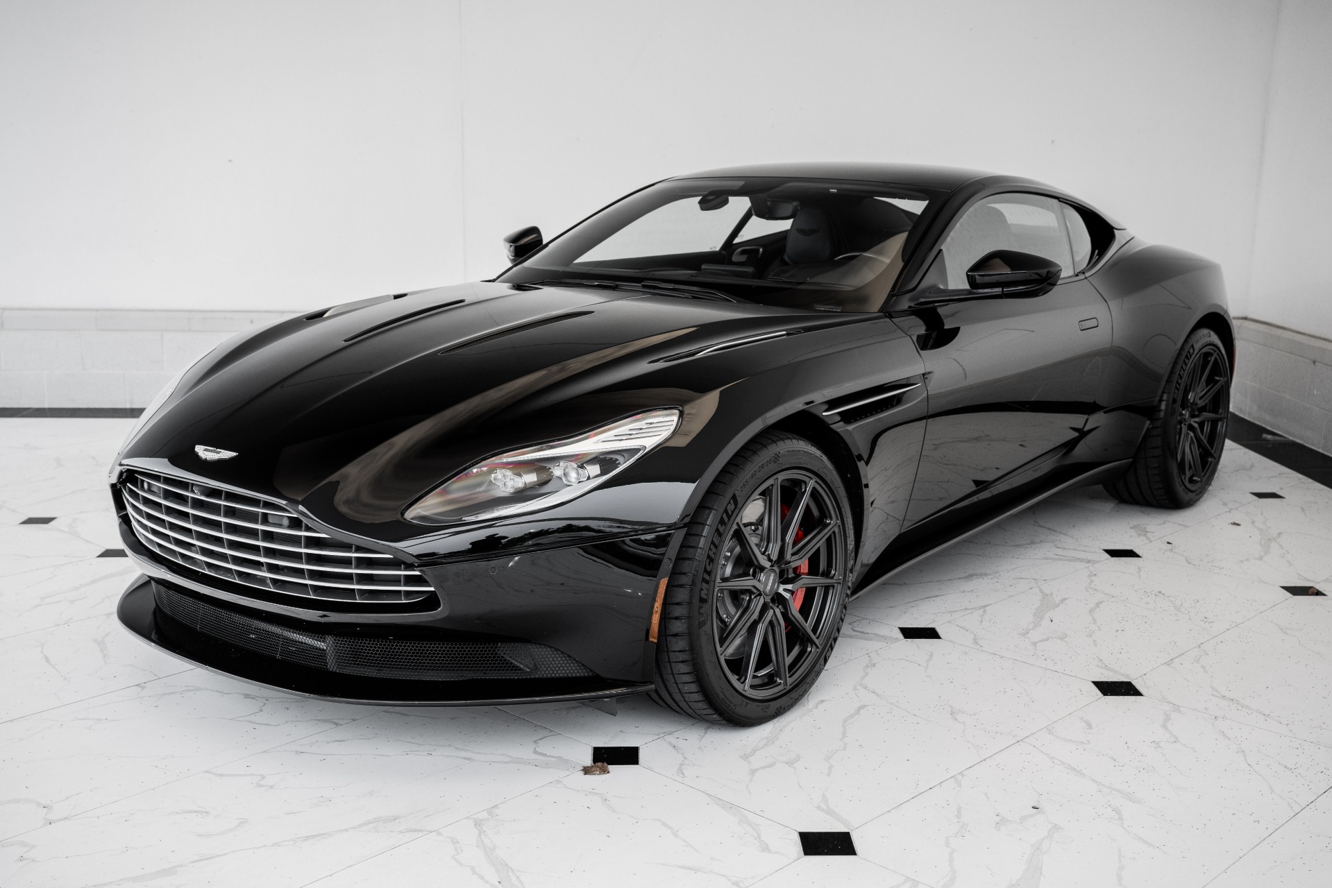 Used 2018 Aston Martin DB11 V12 | St. Petersburg, FL