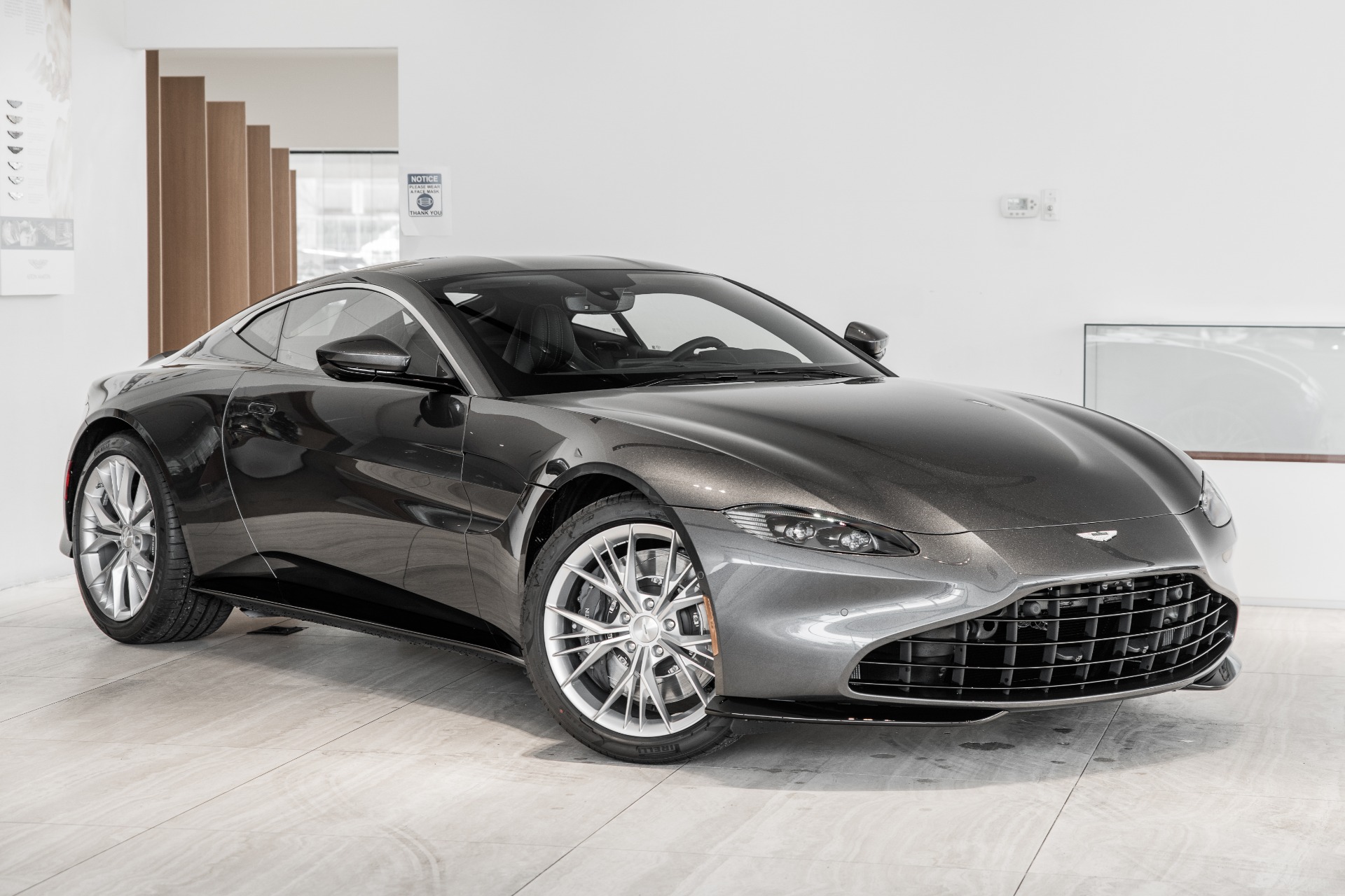 New 2022 Aston Martin Vantage F1 Edition | St. Petersburg, FL