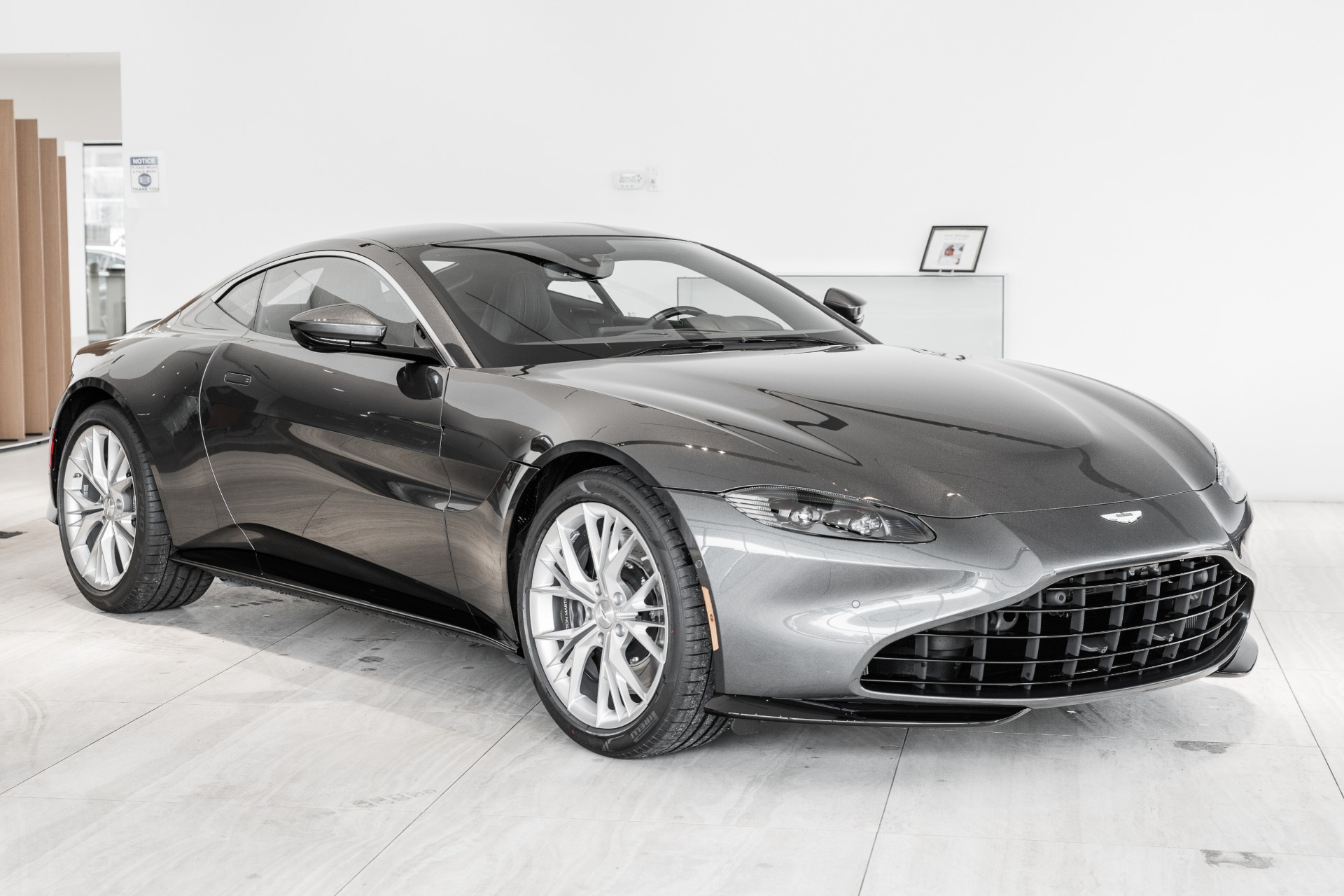 New 2022 Aston Martin Vantage F1 Edition | St. Petersburg, FL