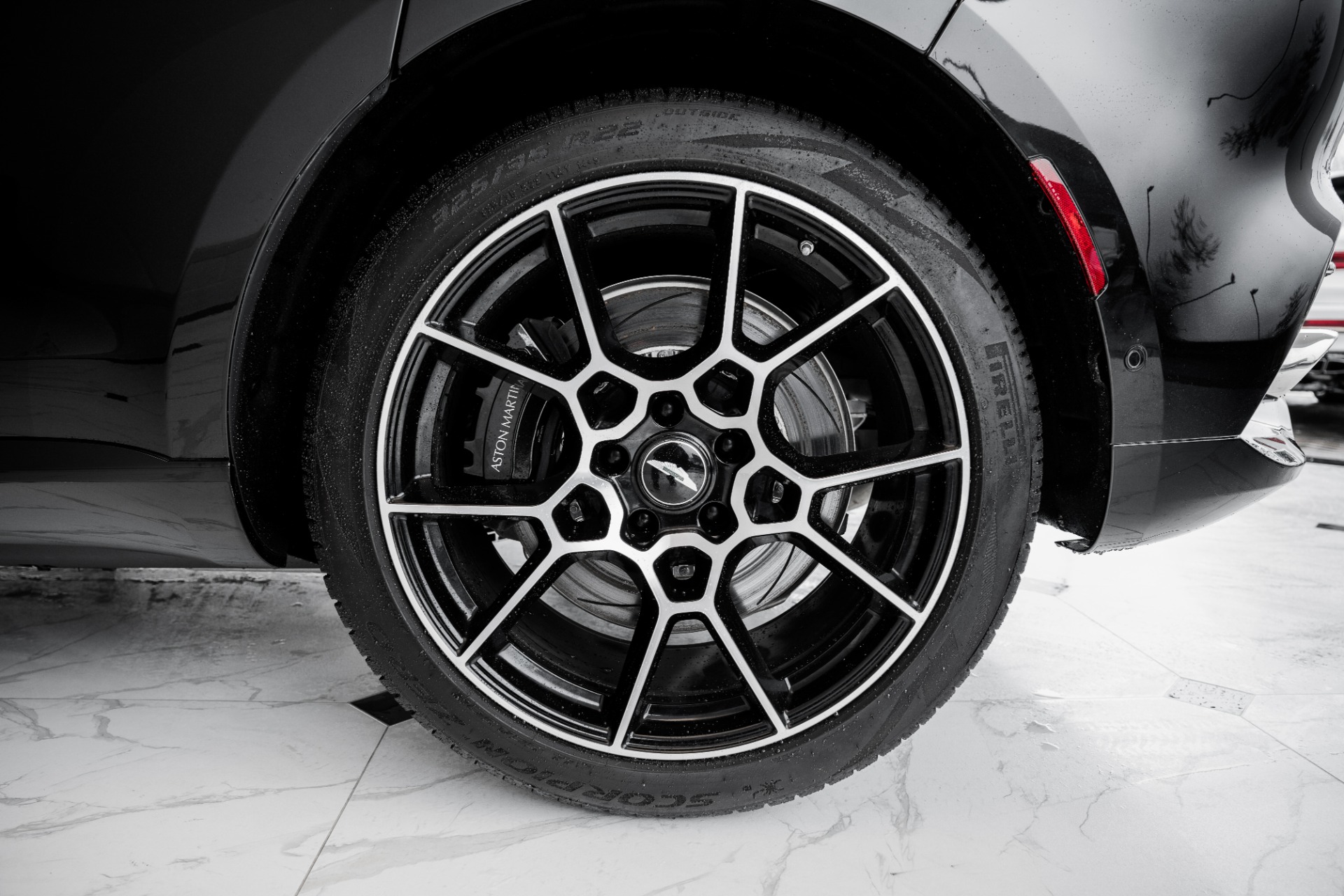 New 2021 Aston Martin DBX | St. Petersburg, FL