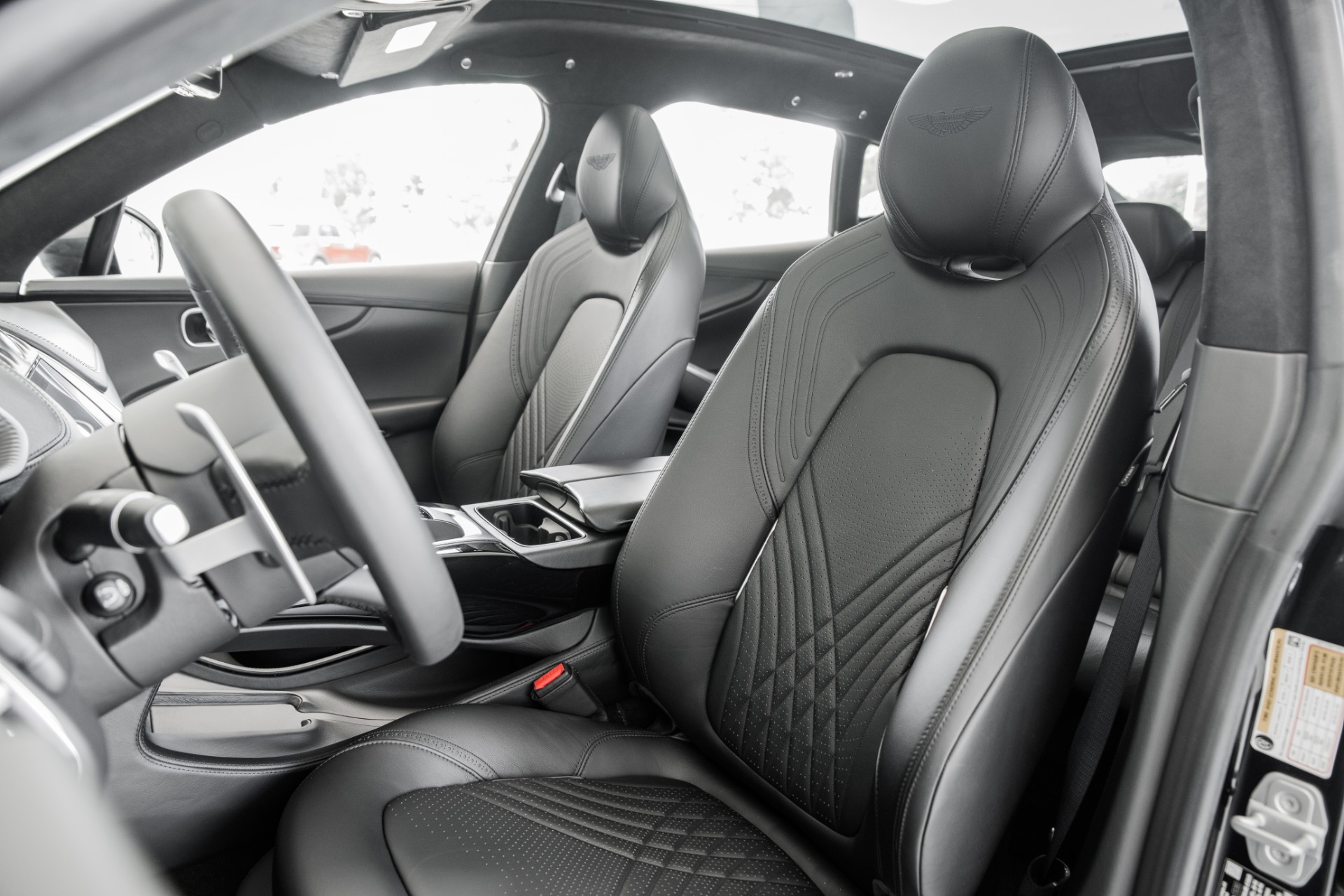 New 2021 Aston Martin DBX | St. Petersburg, FL