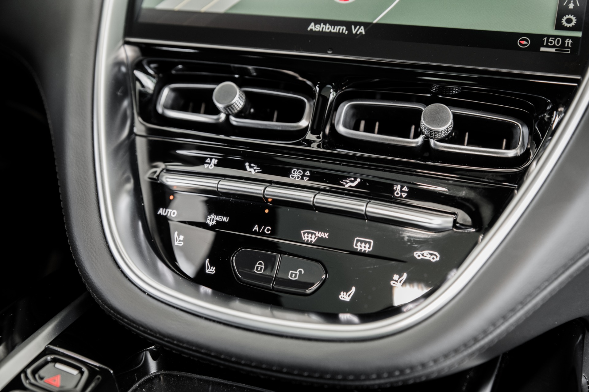 New 2021 Aston Martin DBX | St. Petersburg, FL