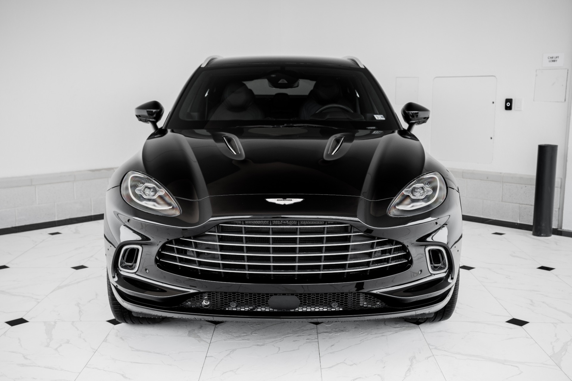 New 2021 Aston Martin DBX | St. Petersburg, FL