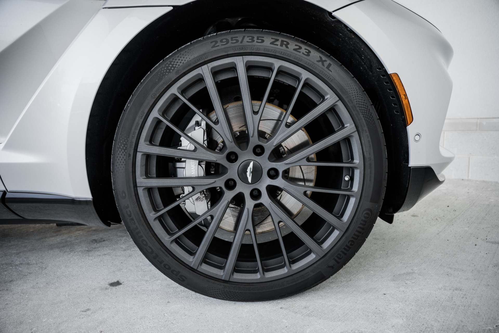 New 2021 Aston Martin DBX | St. Petersburg, FL