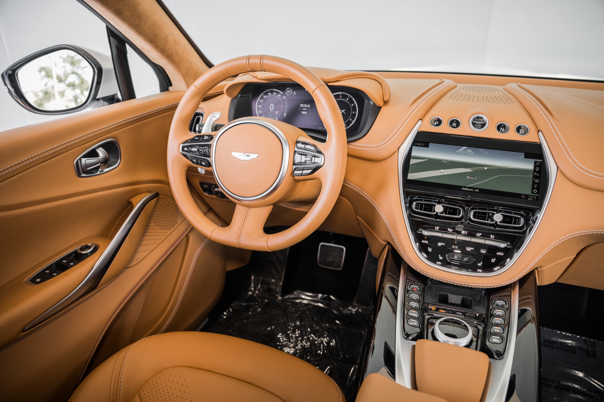New 2021 Aston Martin DBX | St. Petersburg, FL