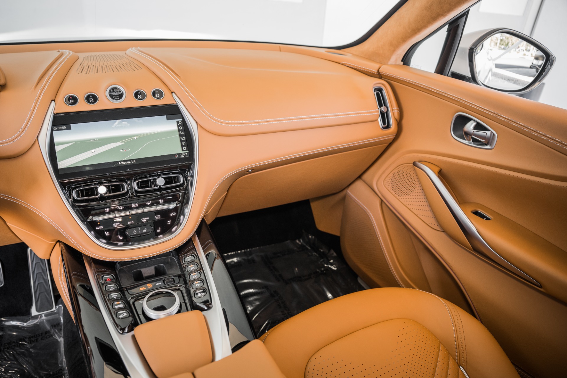 New 2021 Aston Martin DBX | St. Petersburg, FL