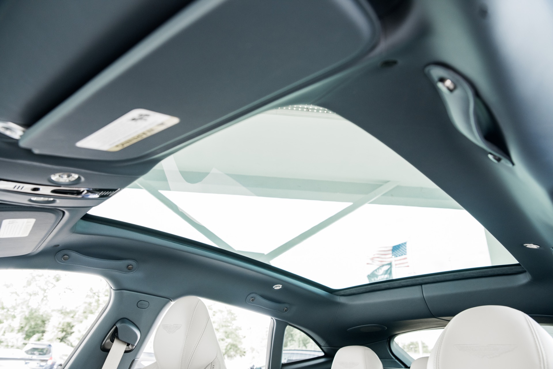 New 2022 Aston Martin DBX | St. Petersburg, FL