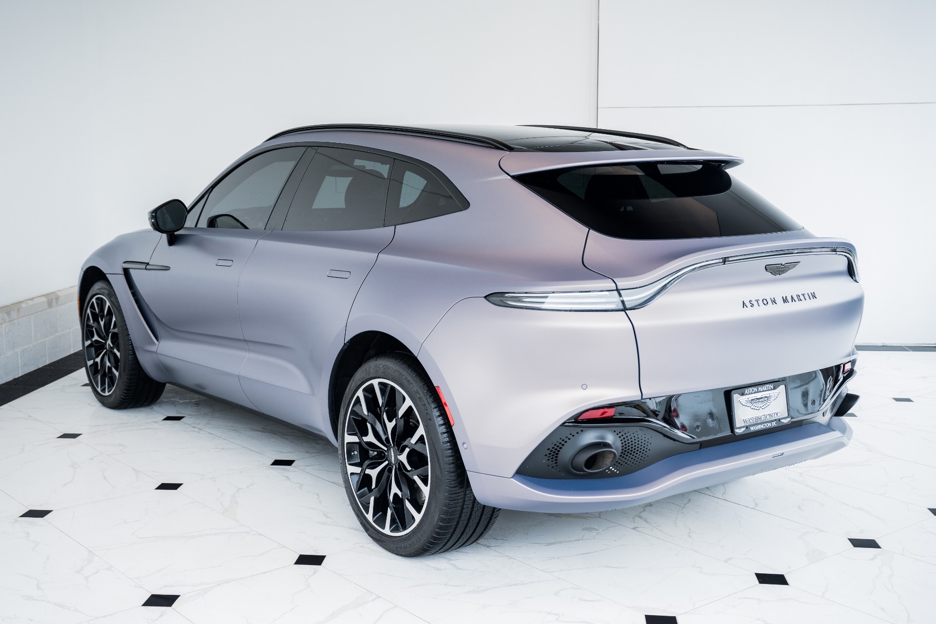 New 2022 Aston Martin DBX | St. Petersburg, FL