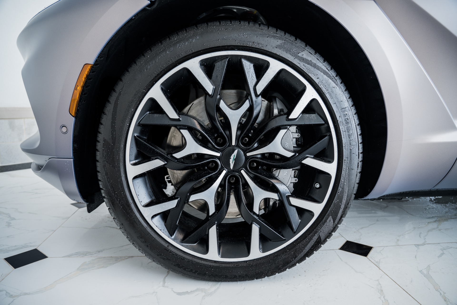 New 2022 Aston Martin DBX | St. Petersburg, FL