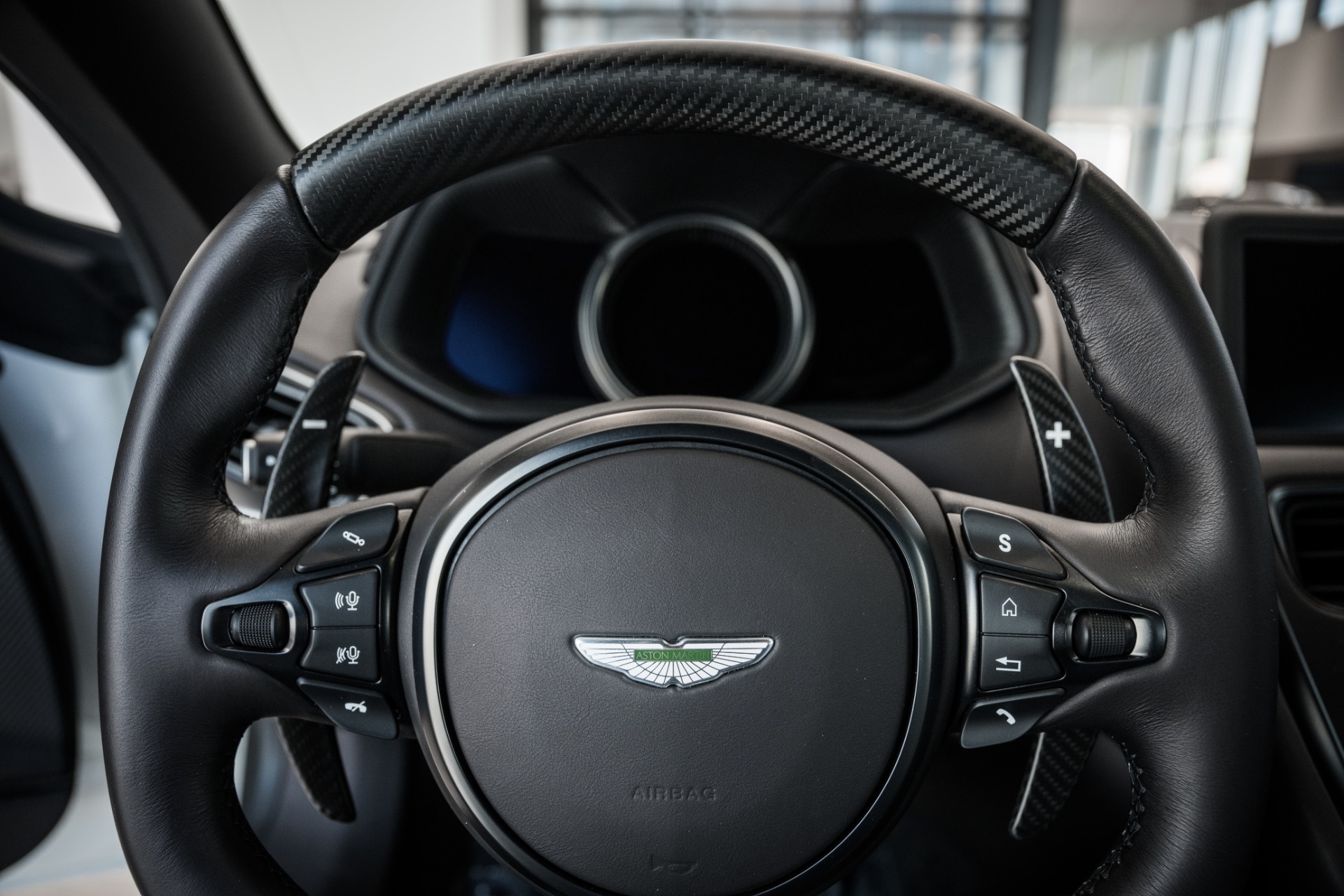 New 2022 Aston Martin DB11 V12 | St. Petersburg, FL