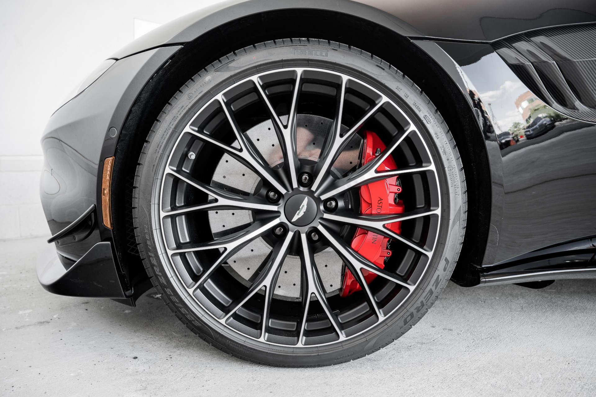 New 2023 Aston Martin Vantage | St. Petersburg, FL