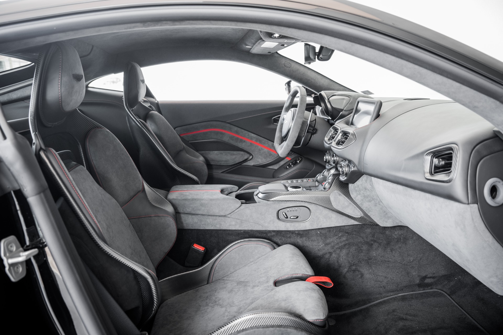 New 2023 Aston Martin Vantage | St. Petersburg, FL